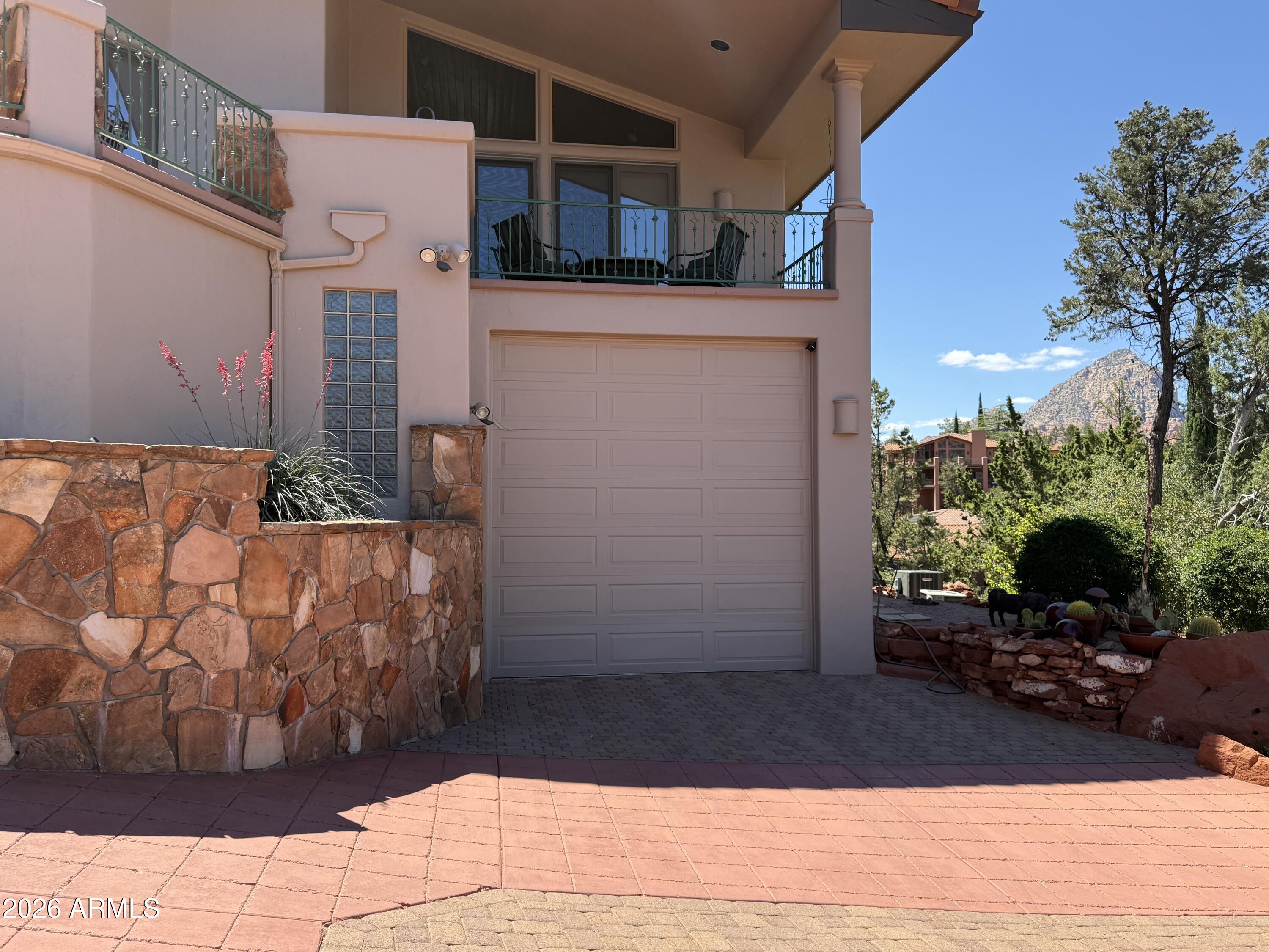 LES SPRINGS - Residential