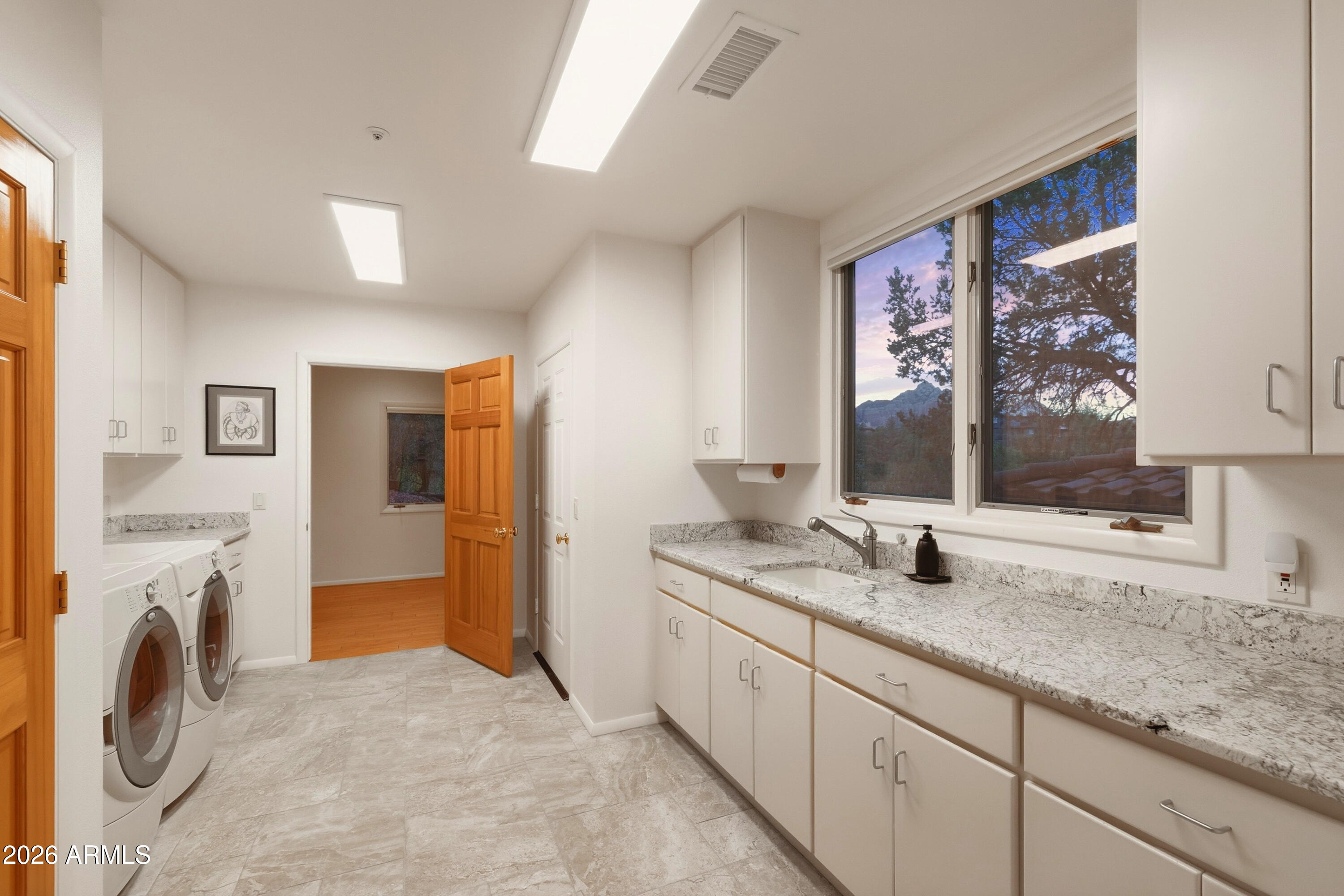 LES SPRINGS - Residential