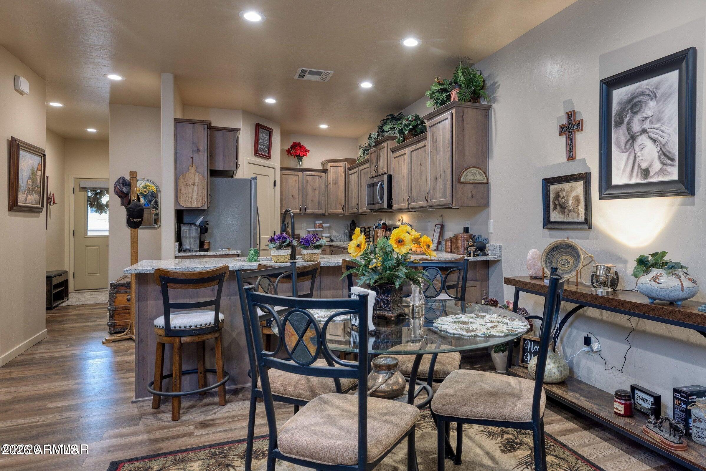STARLIGHT RIDGE ESTATES TOWNHOUSES - Residential