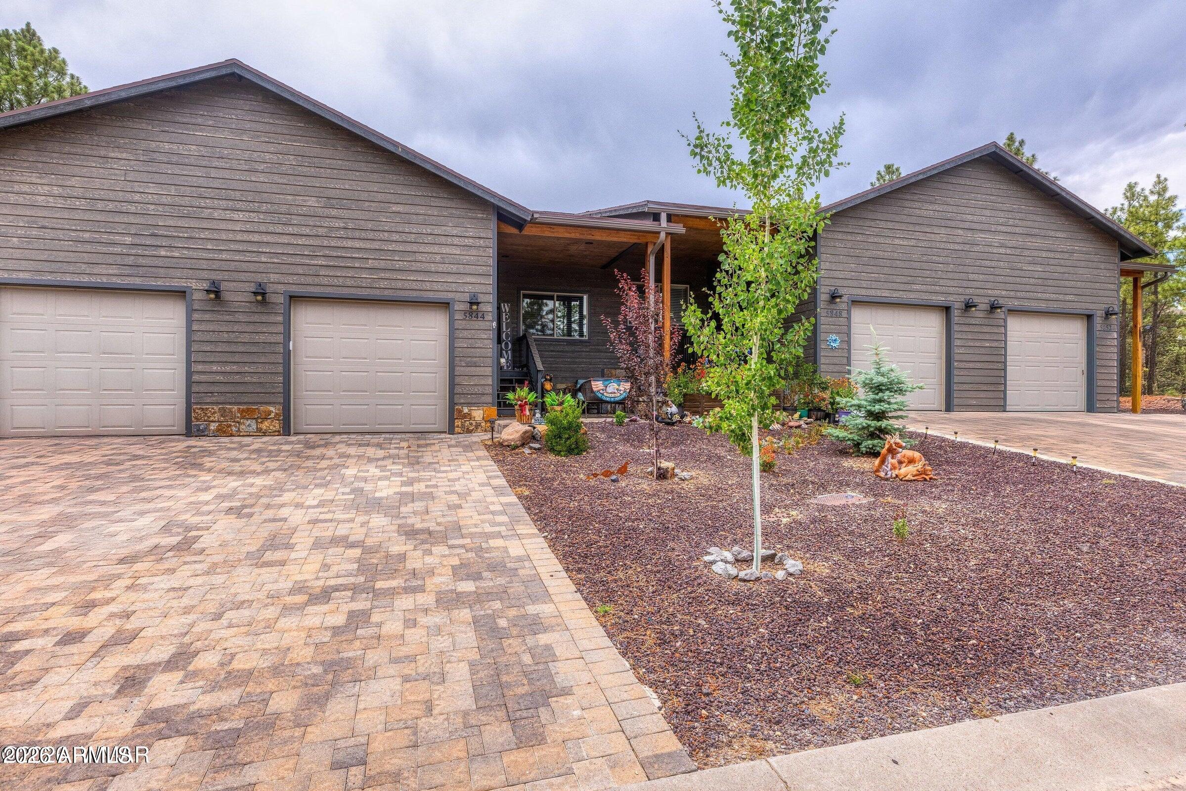 STARLIGHT RIDGE ESTATES TOWNHOUSES - Residential