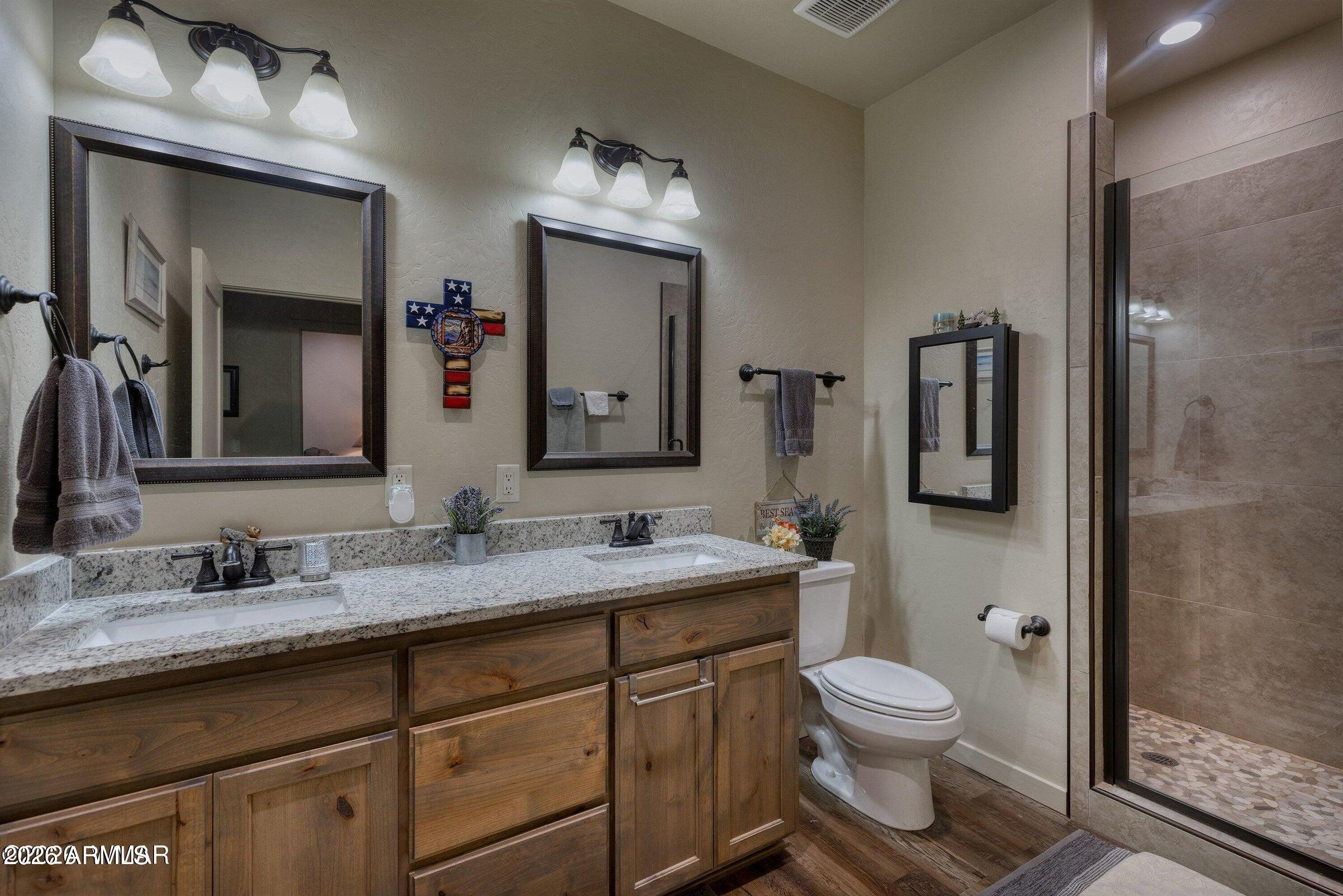 STARLIGHT RIDGE ESTATES TOWNHOUSES - Residential