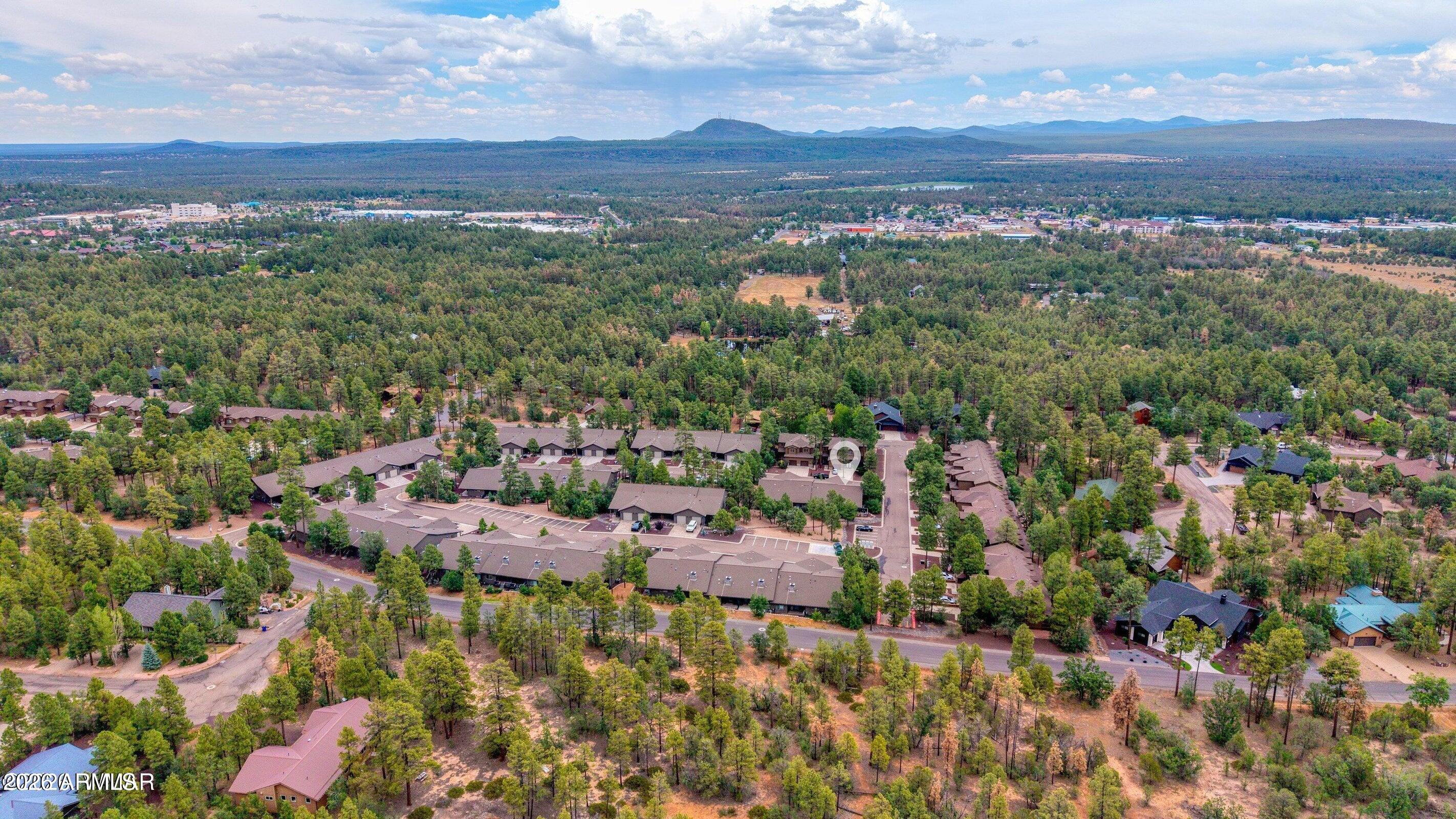 STARLIGHT RIDGE ESTATES TOWNHOUSES - Residential