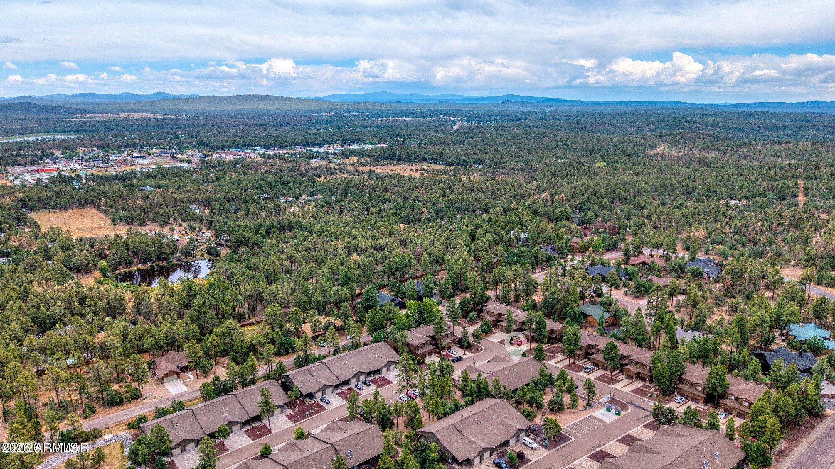 STARLIGHT RIDGE ESTATES TOWNHOUSES - Residential