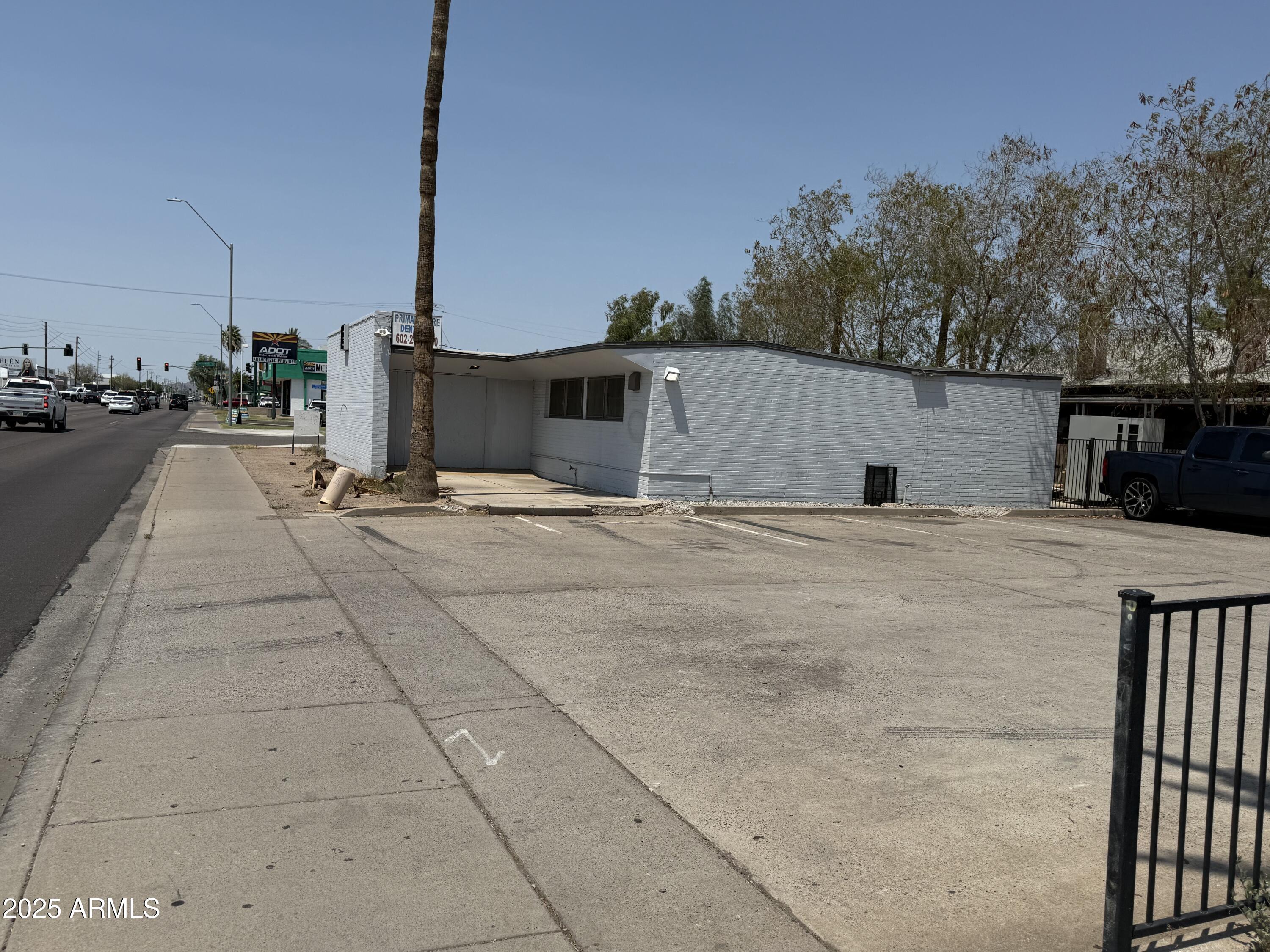 MCDOWELL HEIGHTS - Commercial Sale