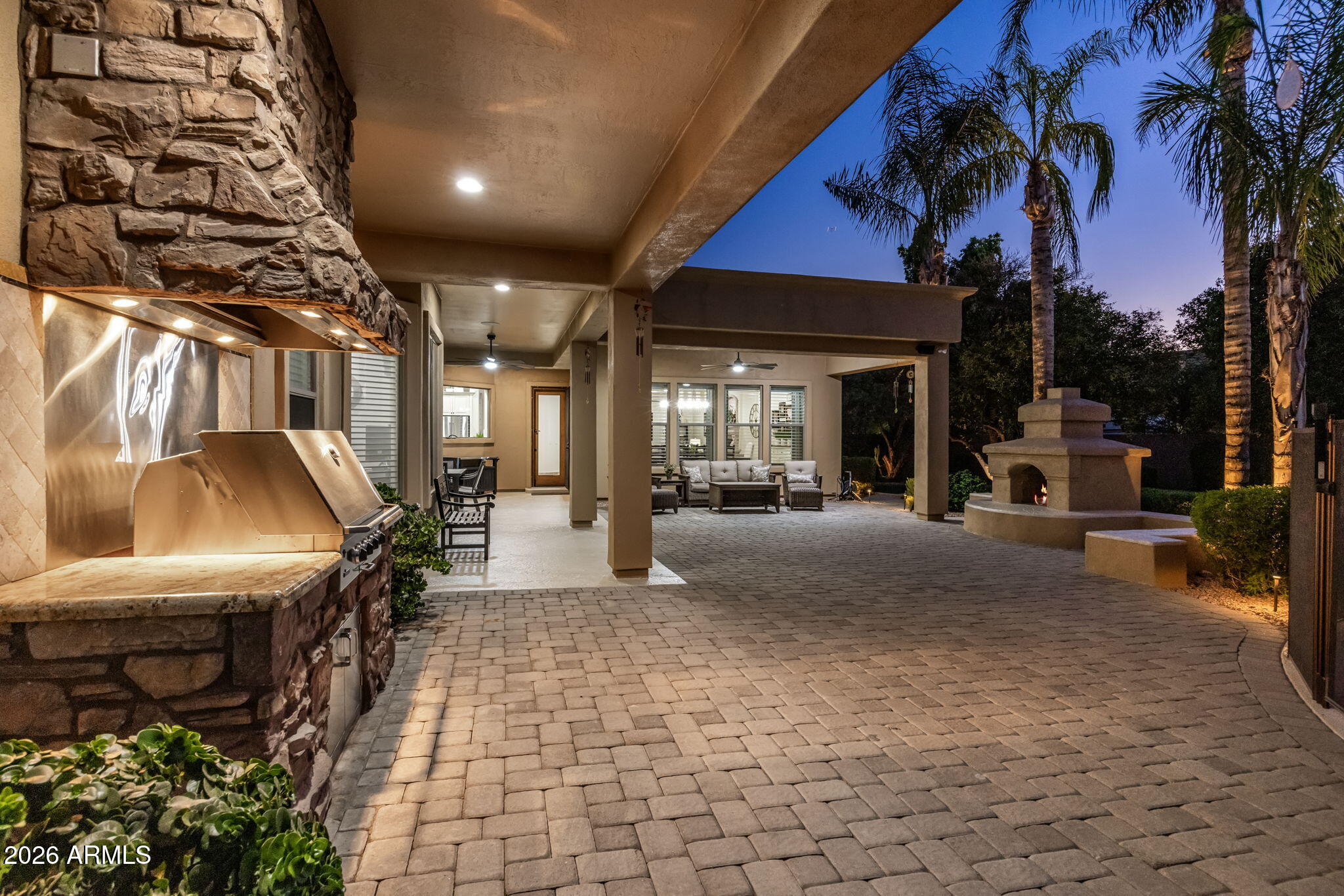 VISTA ESTANCIA - Residential