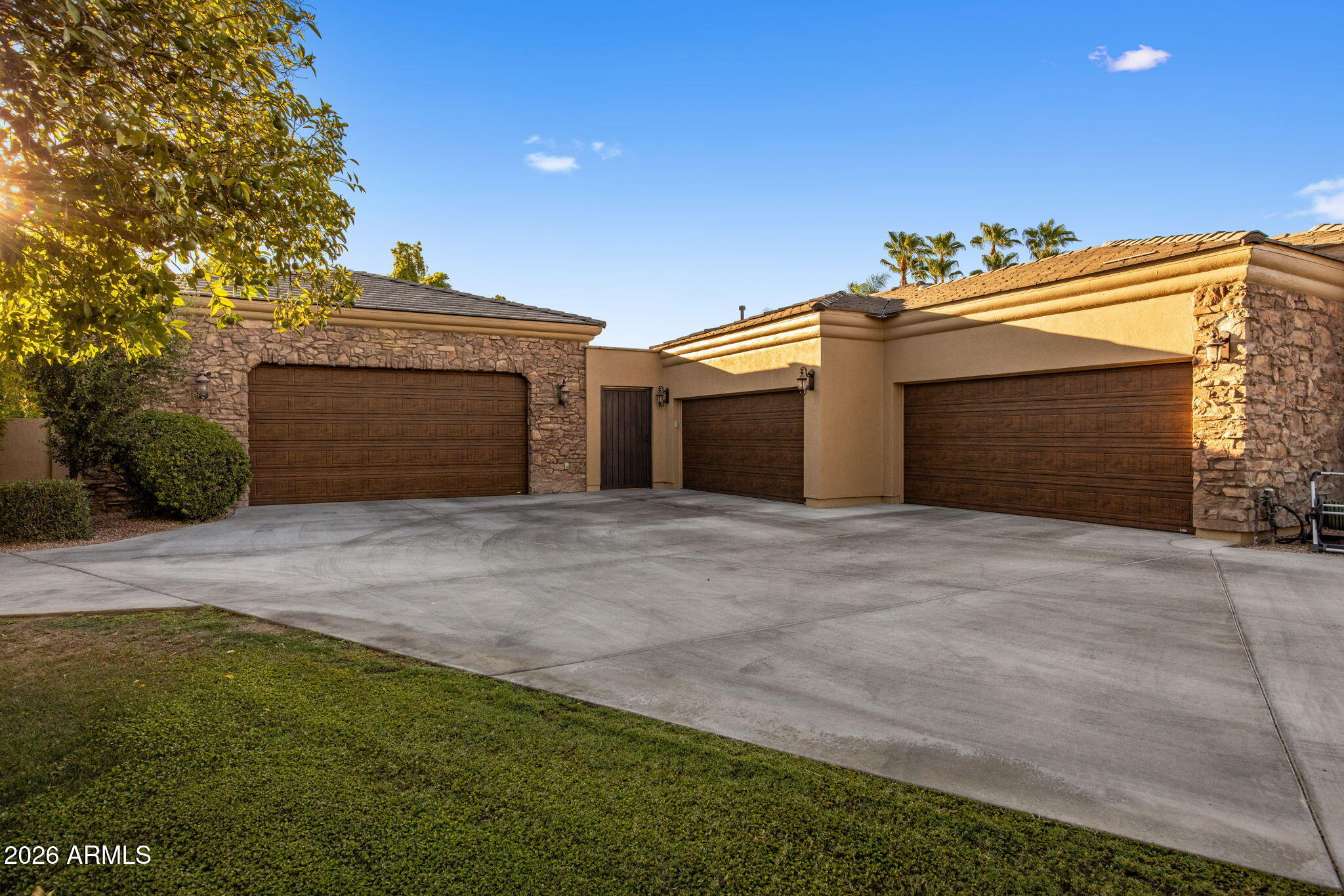 VISTA ESTANCIA - Residential