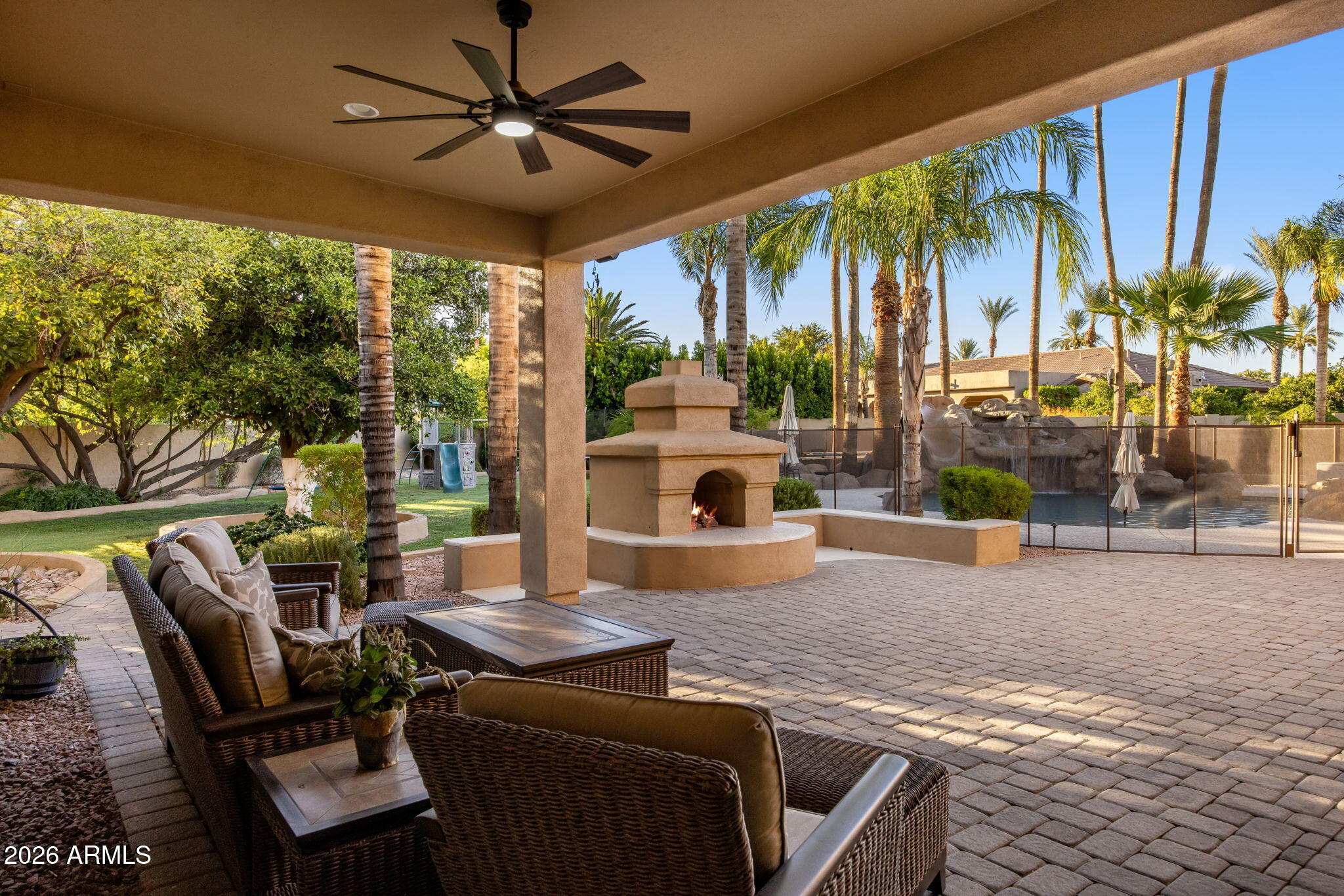 VISTA ESTANCIA - Residential