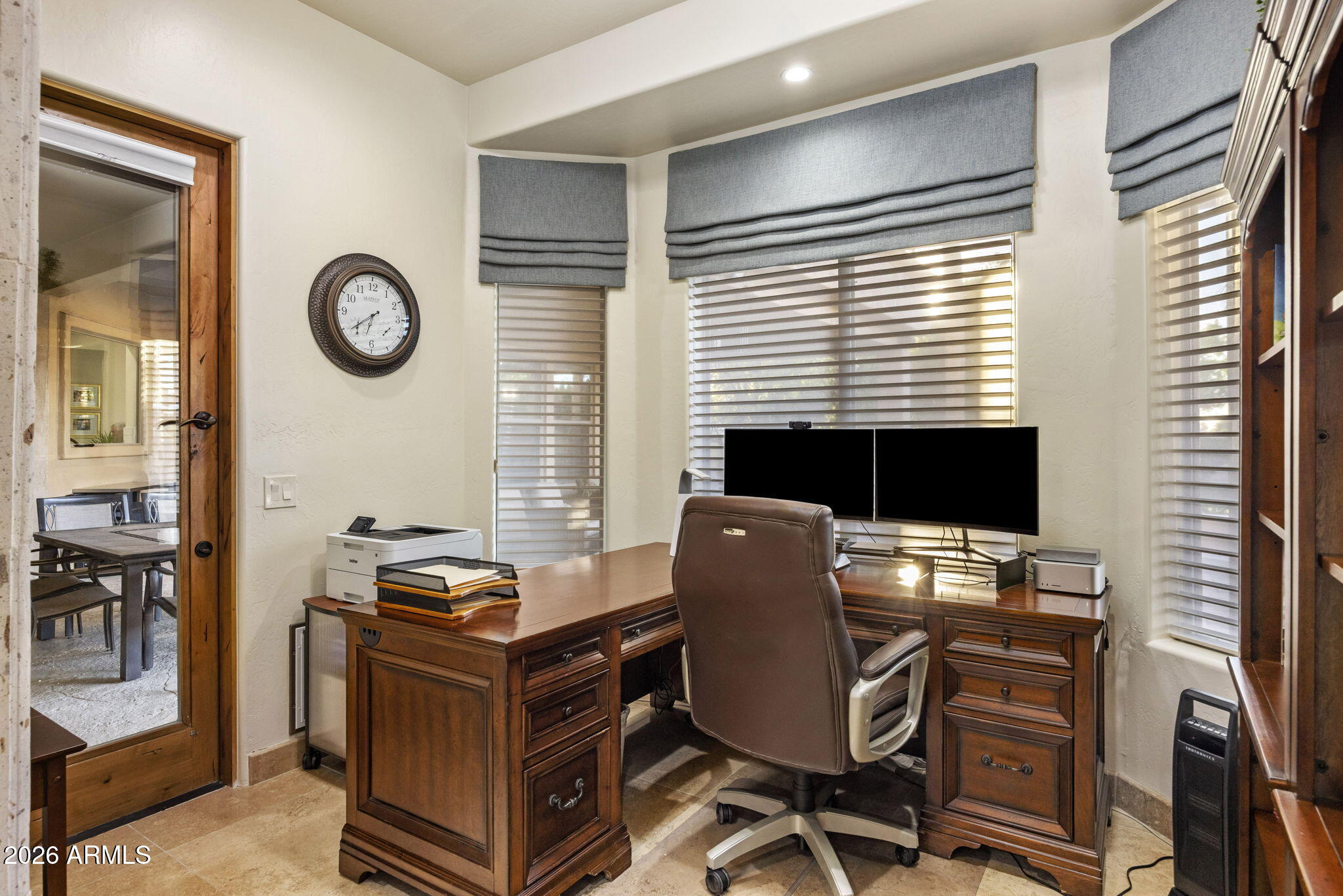 VISTA ESTANCIA - Residential