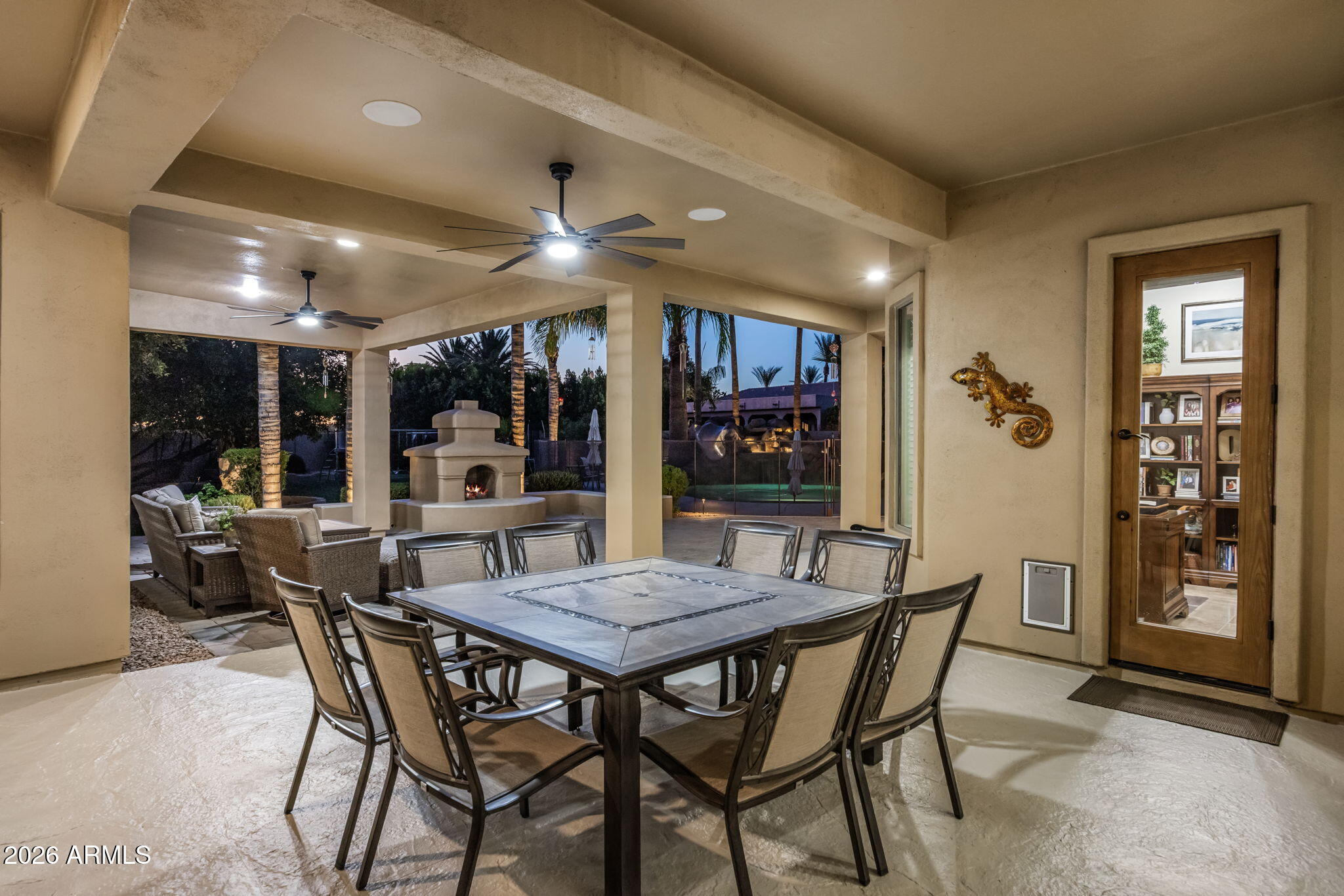 VISTA ESTANCIA - Residential