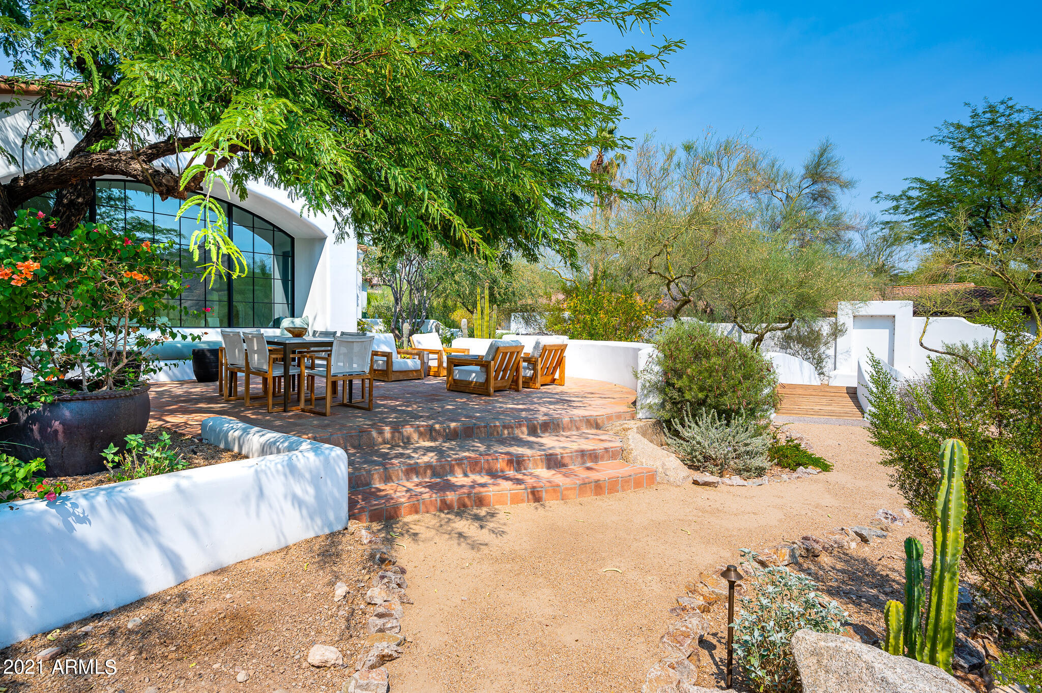 PARADISVE VALLES ESTATES - Residential