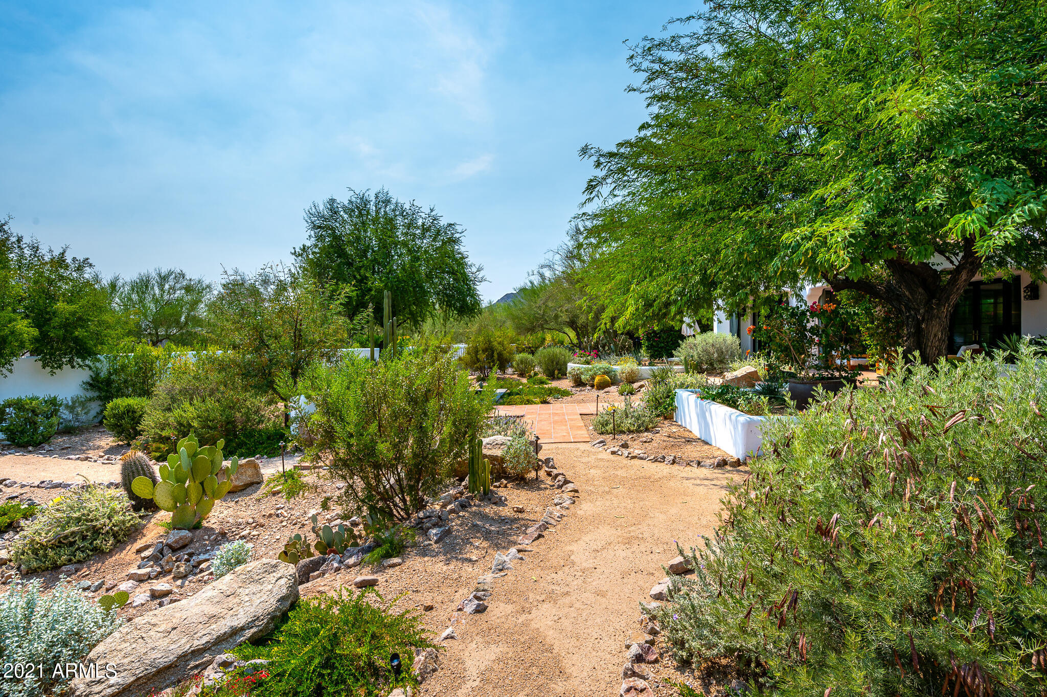 PARADISVE VALLES ESTATES - Residential