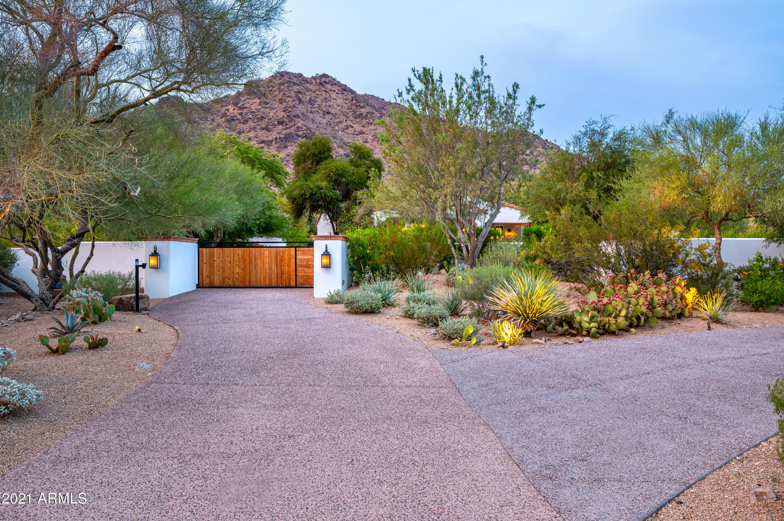 PARADISVE VALLES ESTATES - Residential
