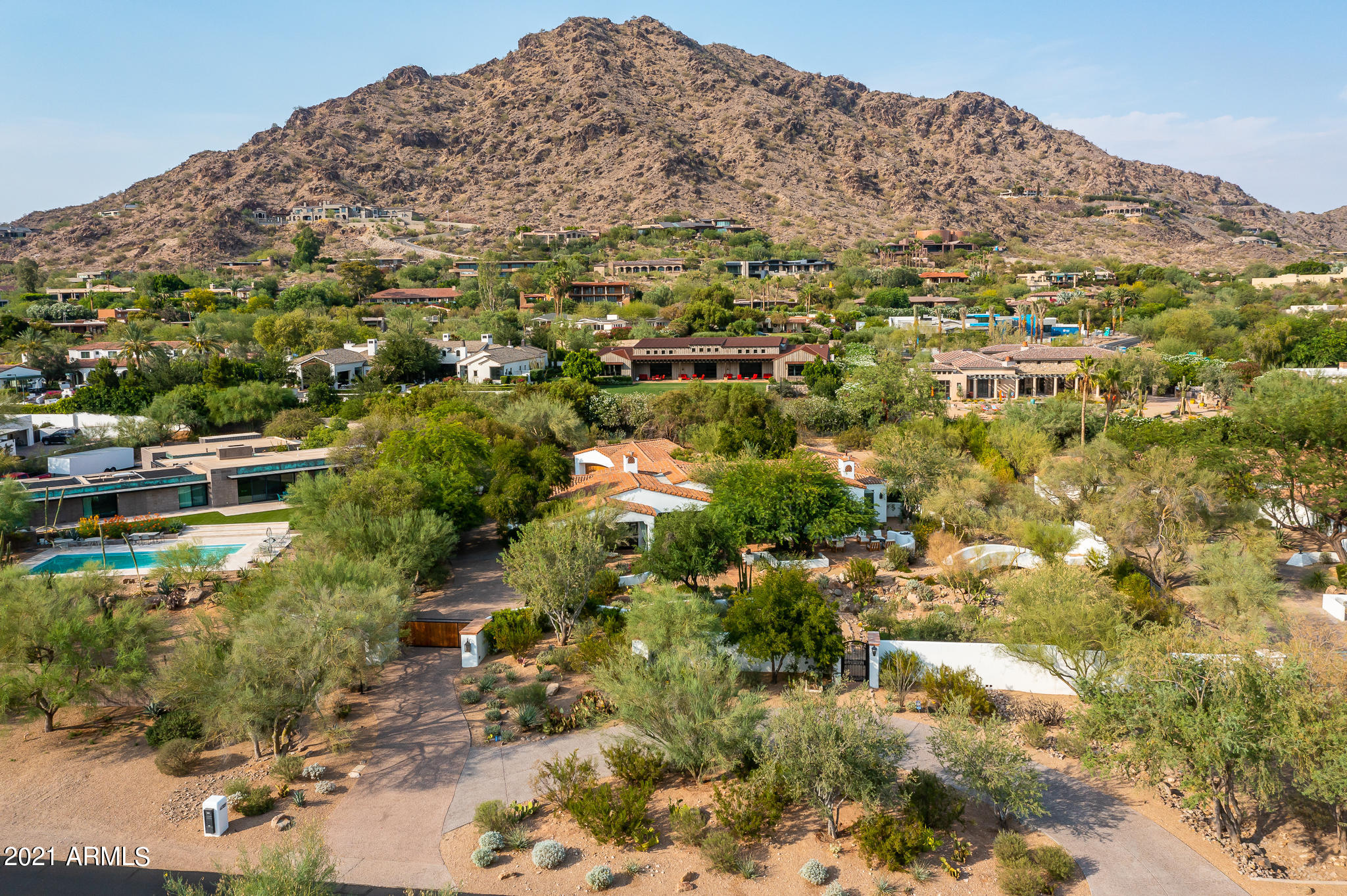 PARADISVE VALLES ESTATES - Residential