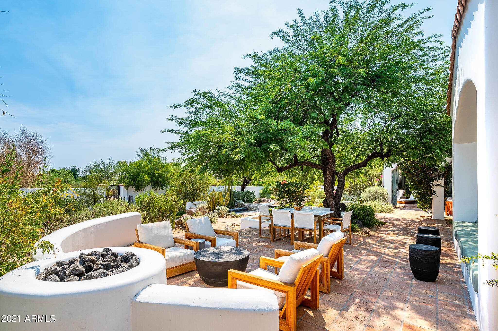 PARADISVE VALLES ESTATES - Residential