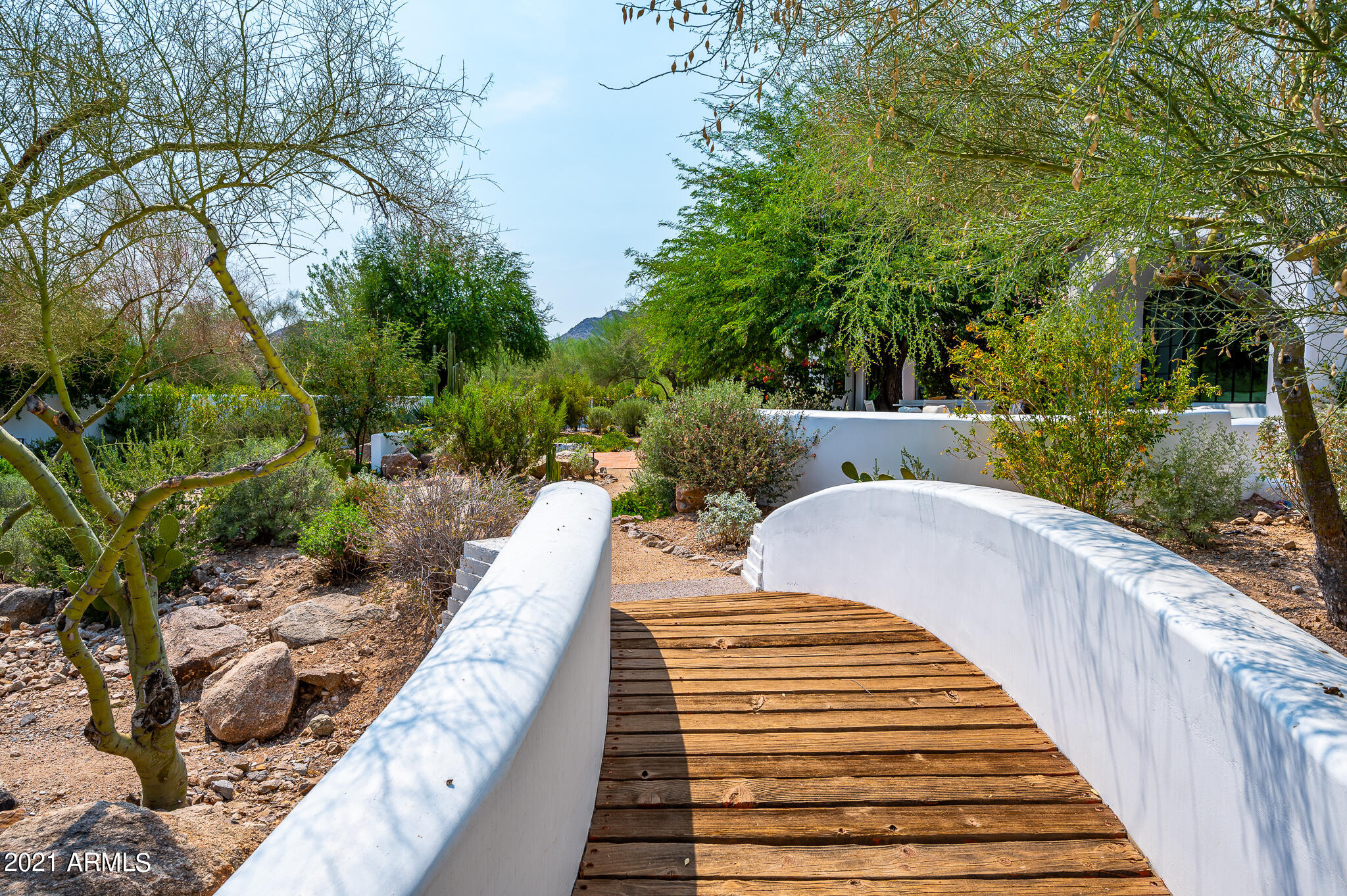 PARADISVE VALLES ESTATES - Residential