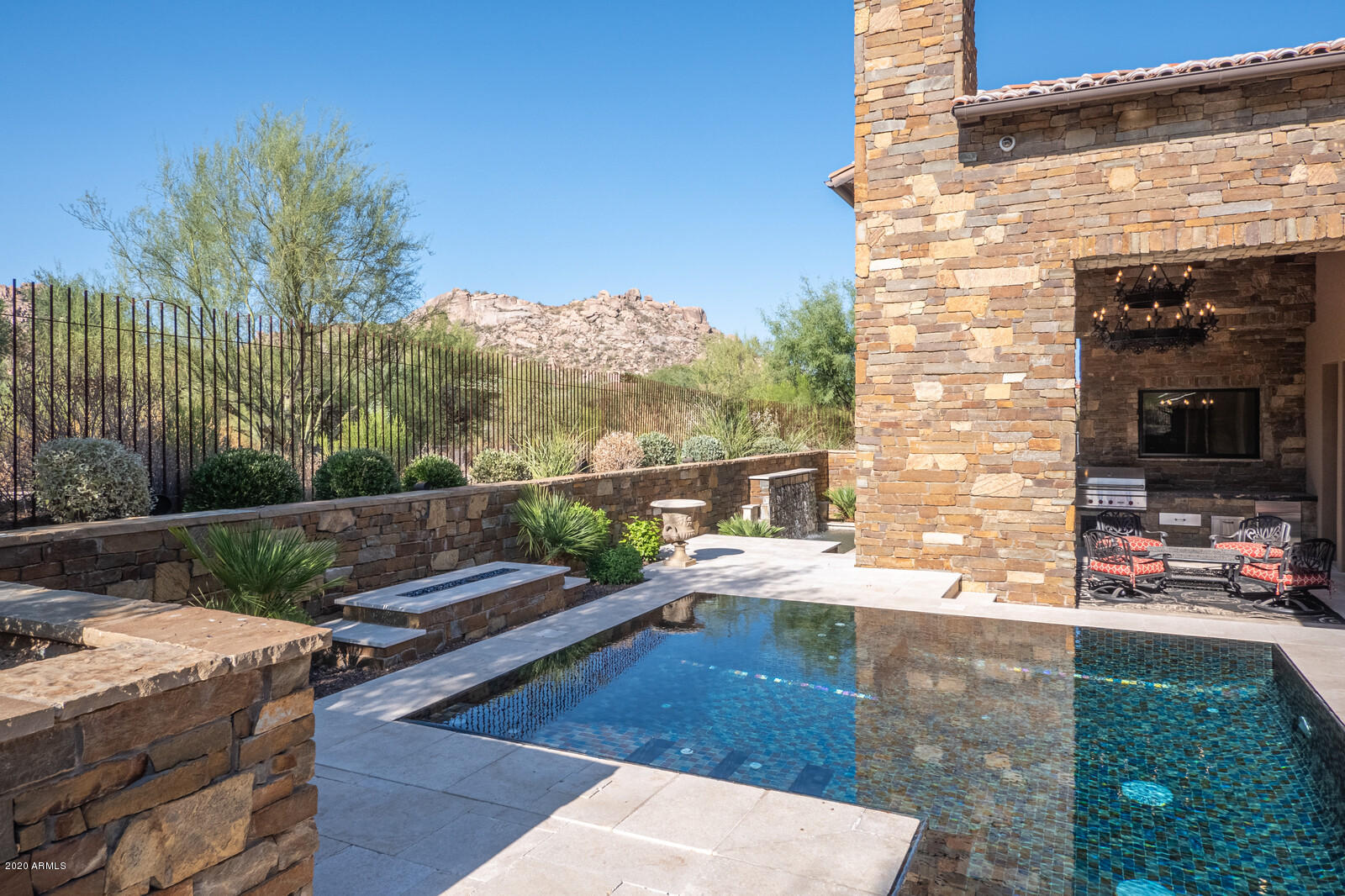 ESTANCIA - Residential