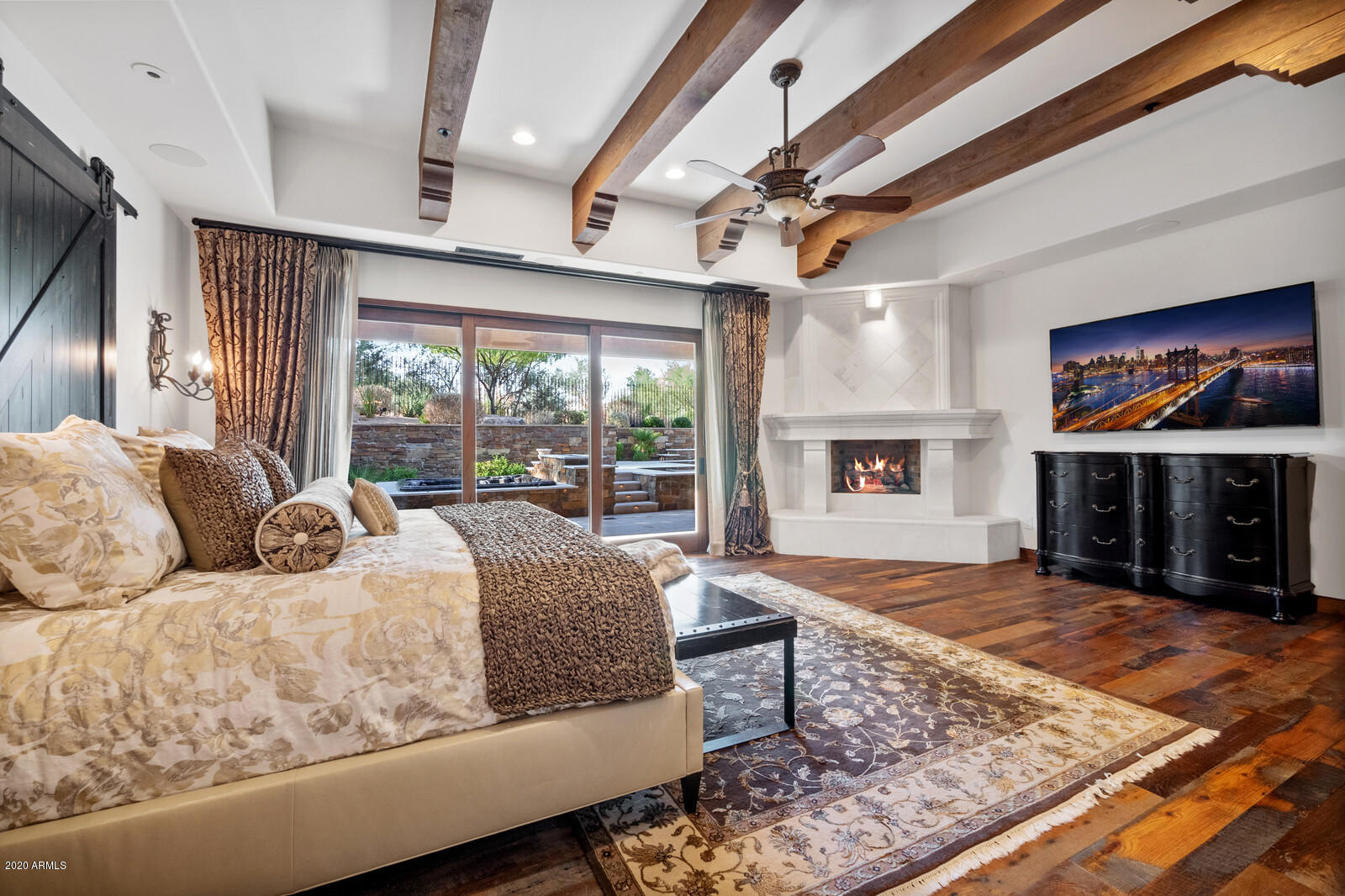 ESTANCIA - Residential