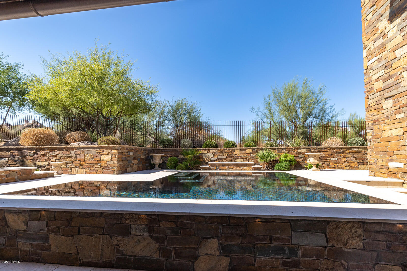 ESTANCIA - Residential