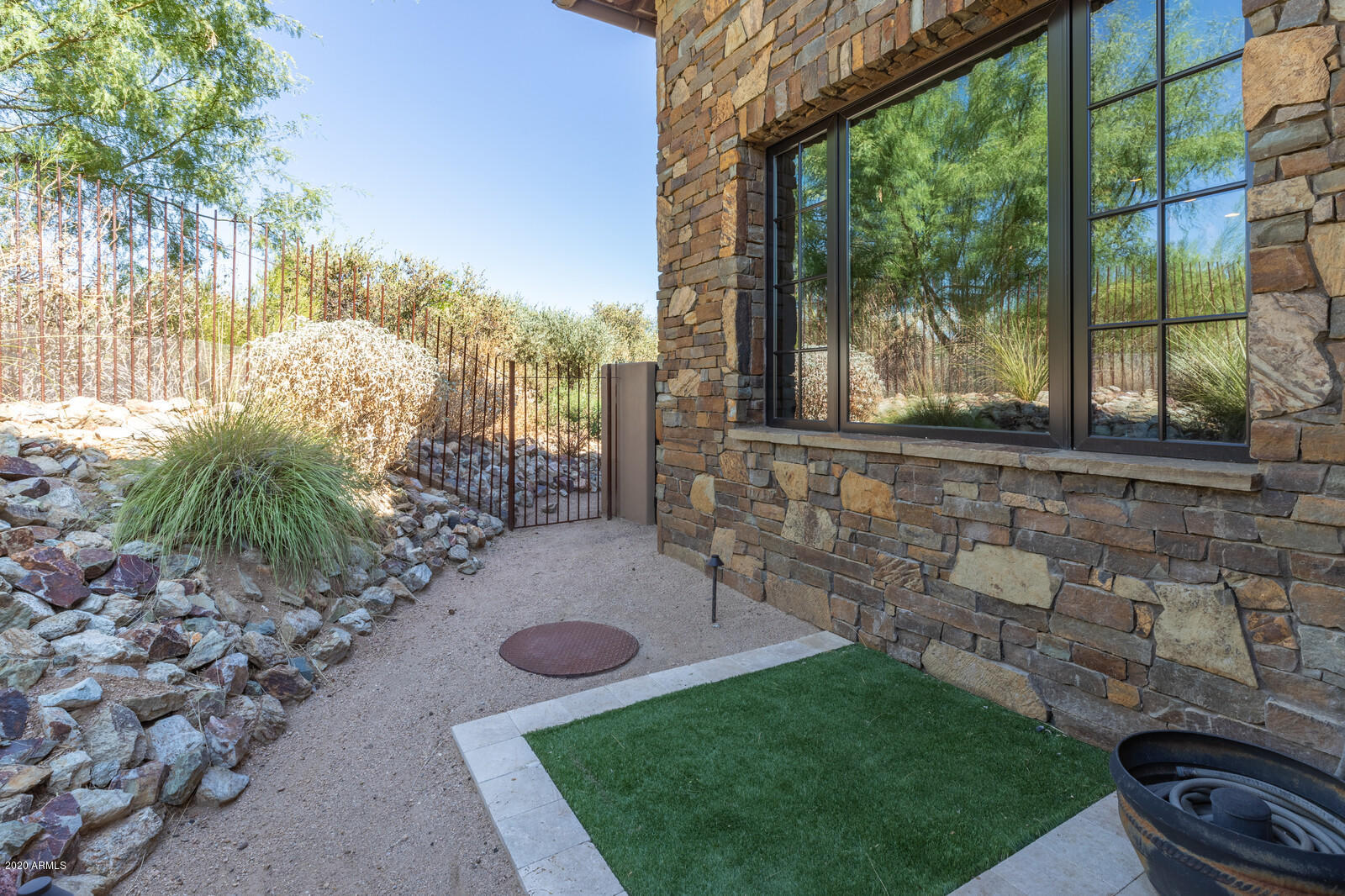 ESTANCIA - Residential
