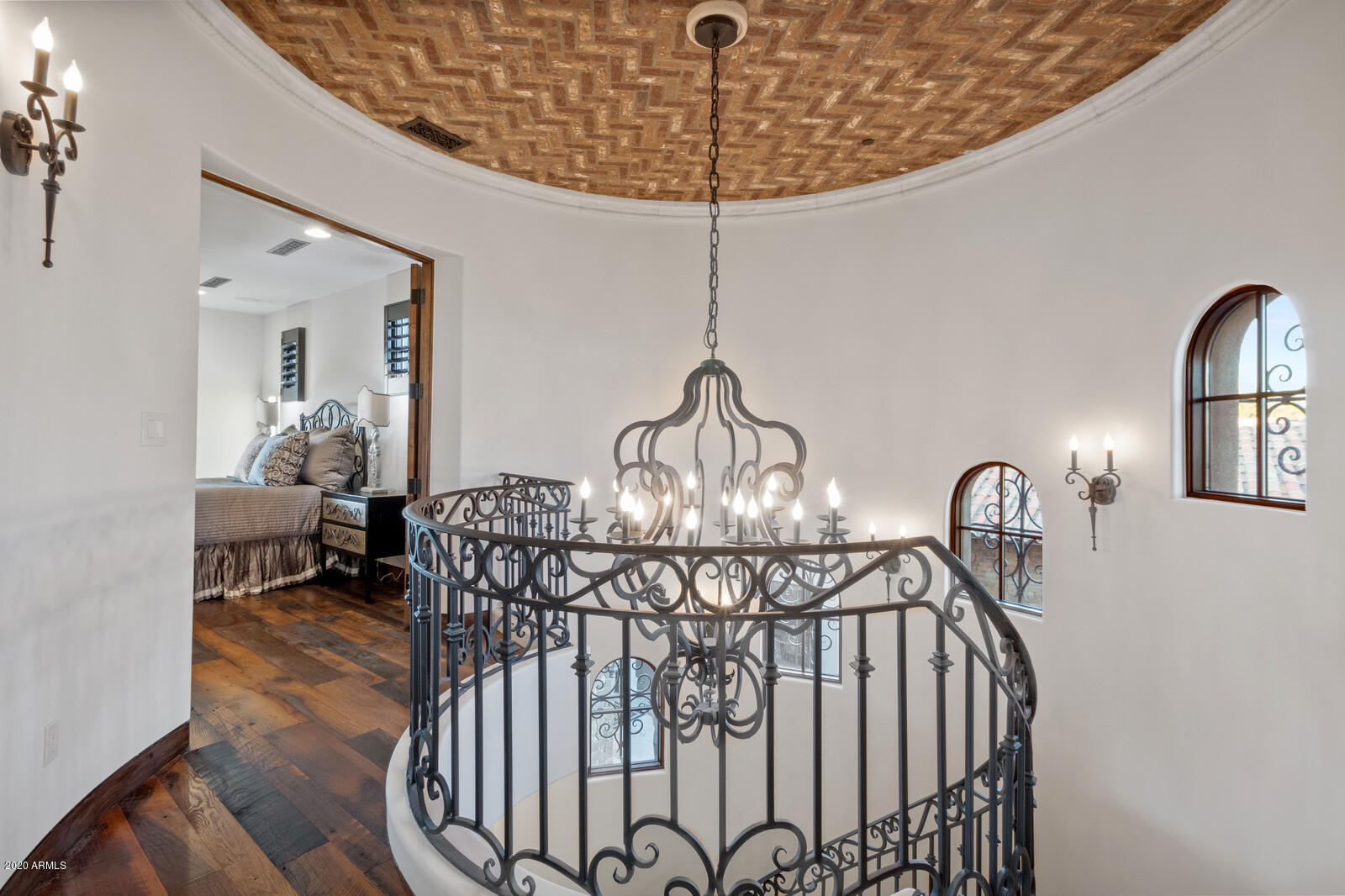 ESTANCIA - Residential