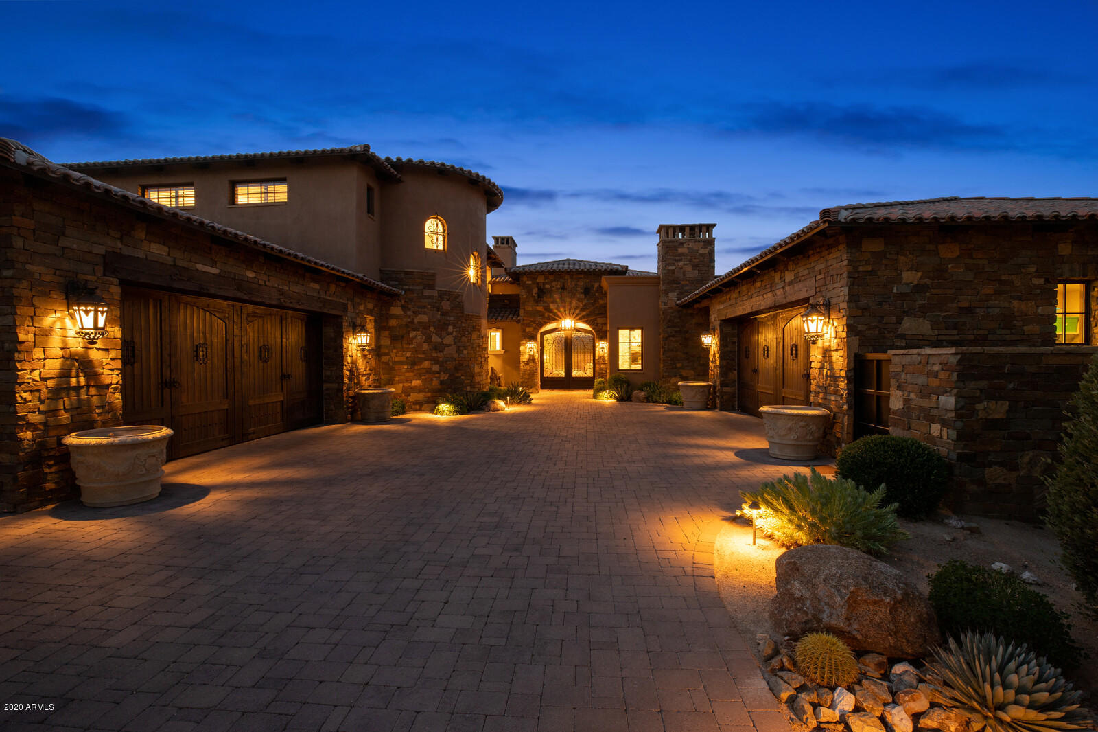 ESTANCIA - Residential