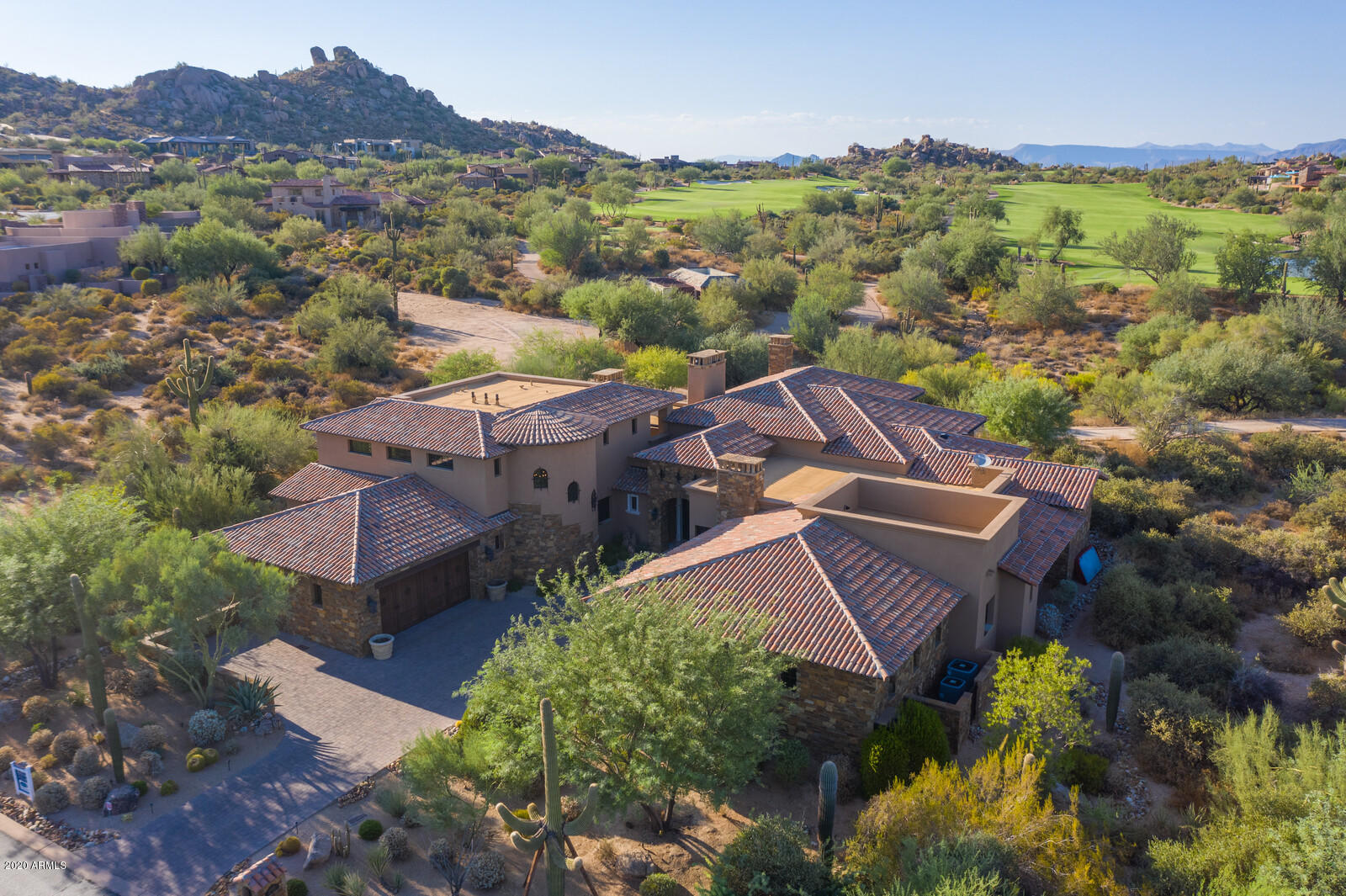 ESTANCIA - Residential