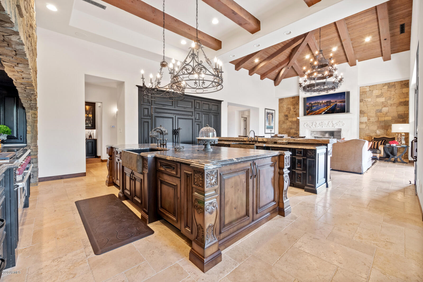 ESTANCIA - Residential
