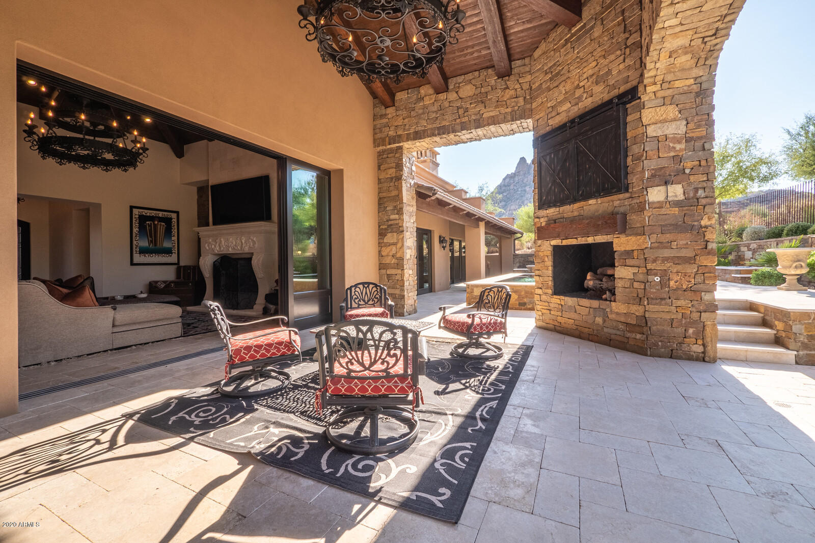 ESTANCIA - Residential