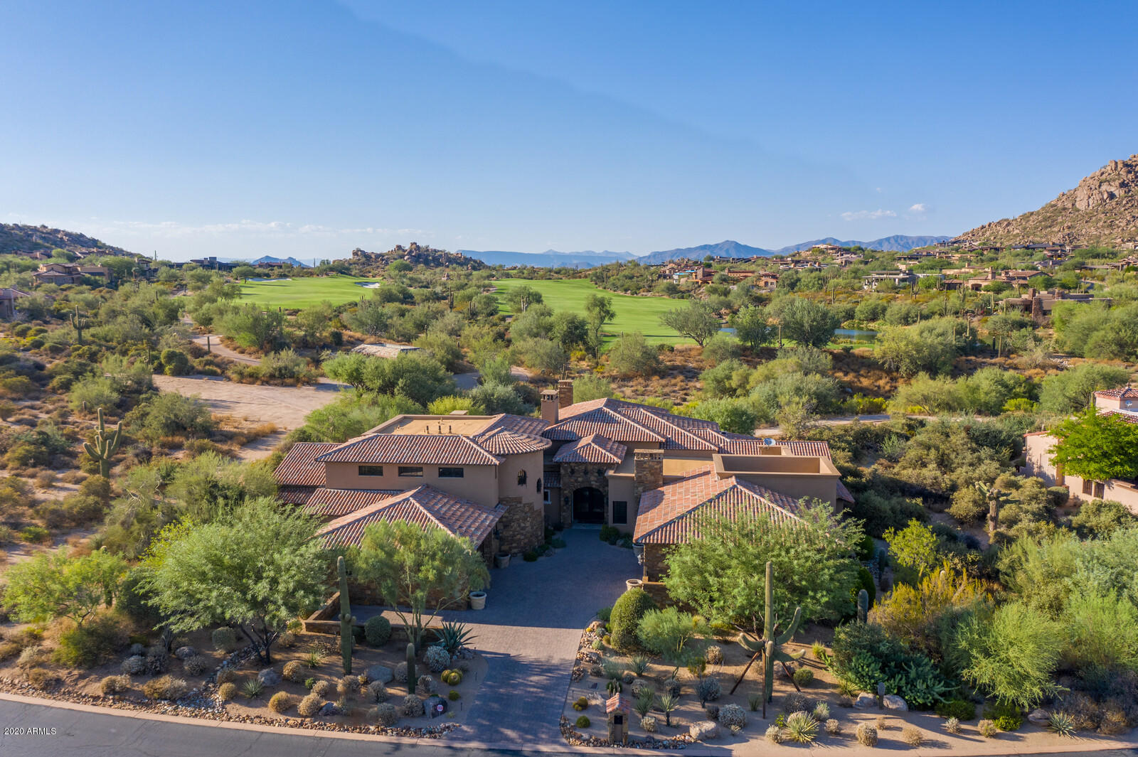 ESTANCIA - Residential