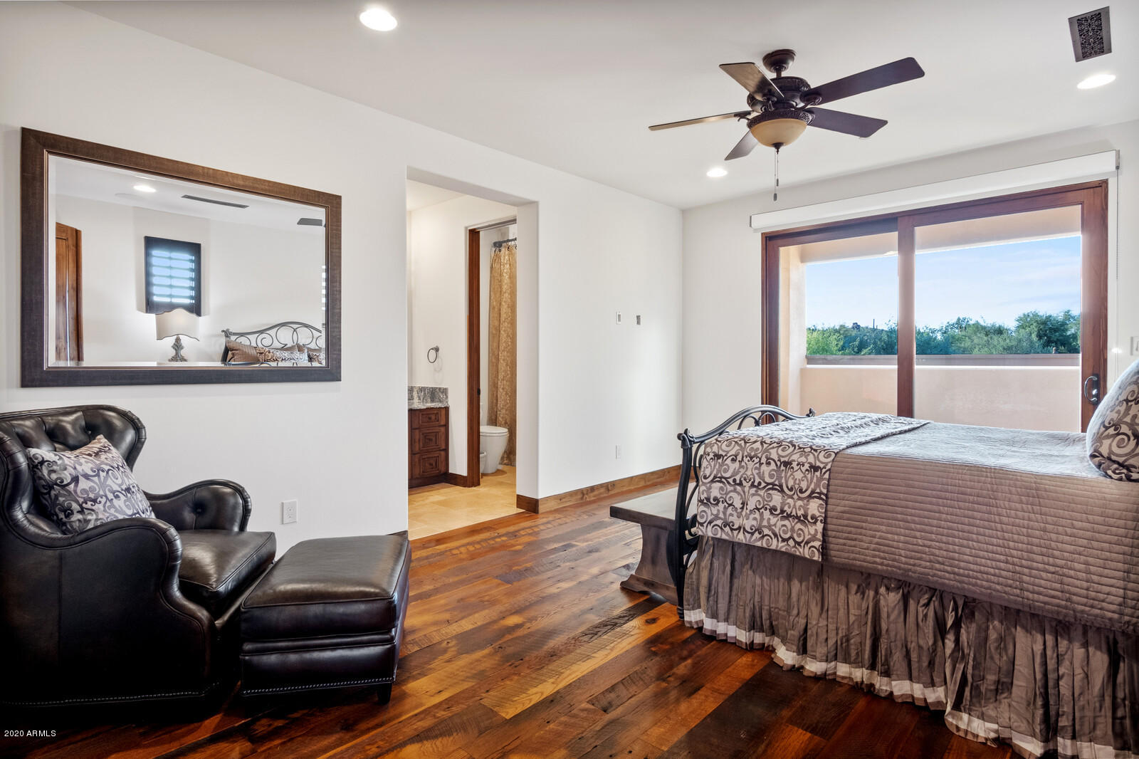 ESTANCIA - Residential