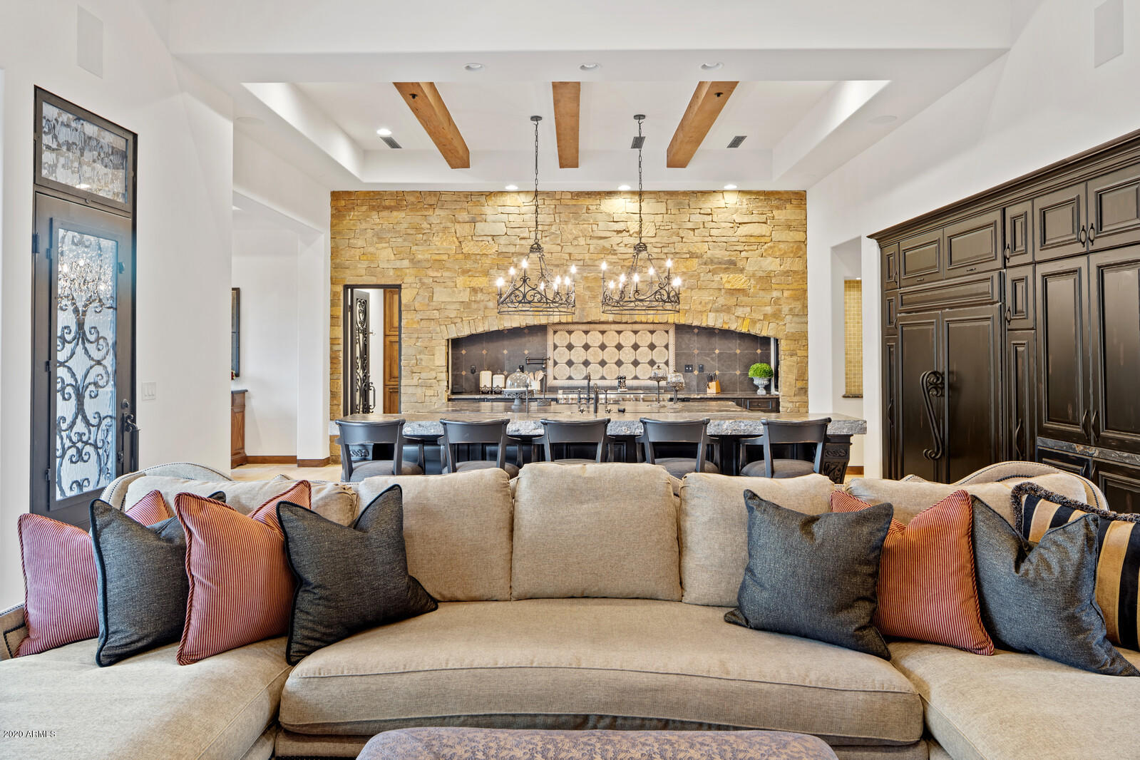ESTANCIA - Residential