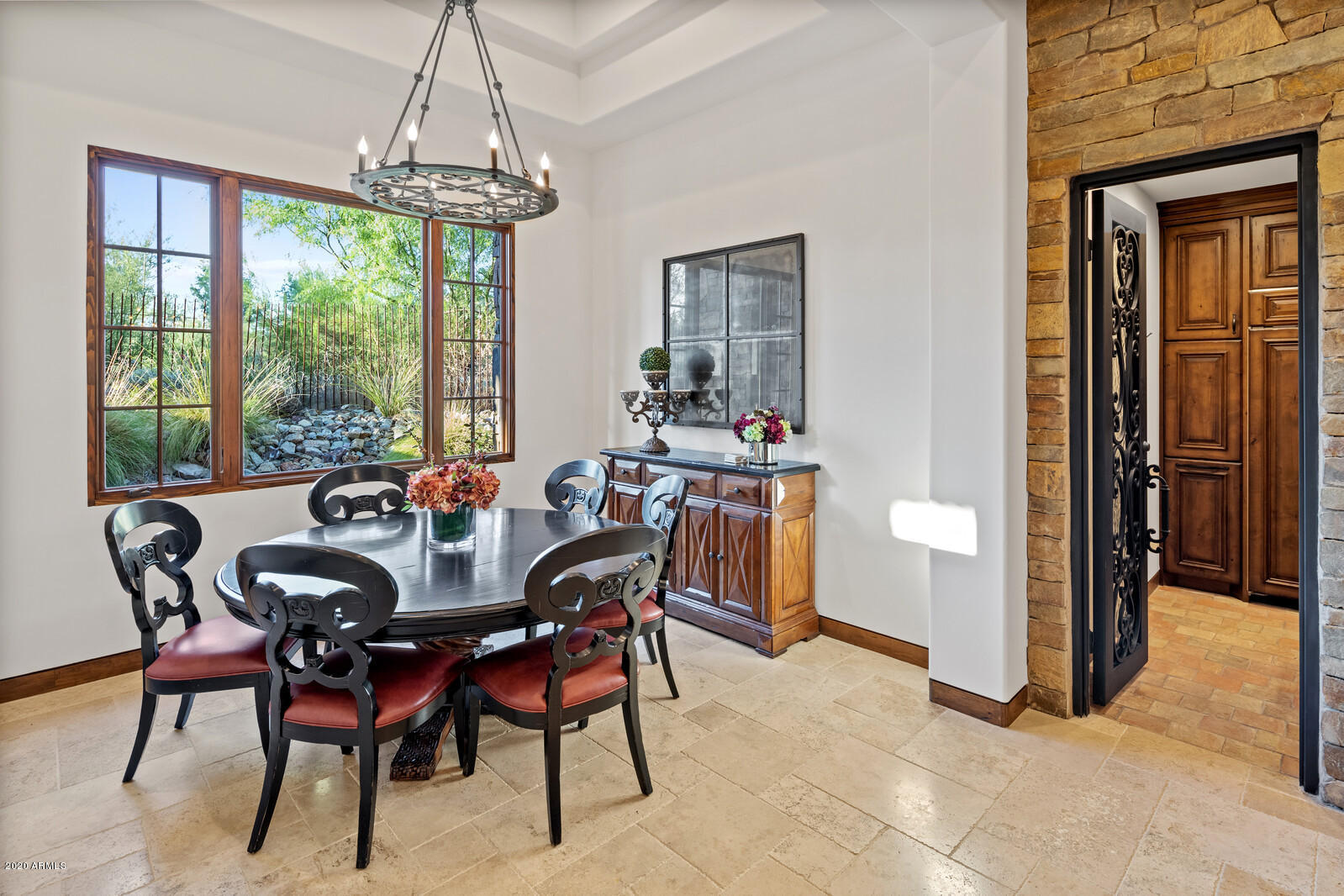 ESTANCIA - Residential