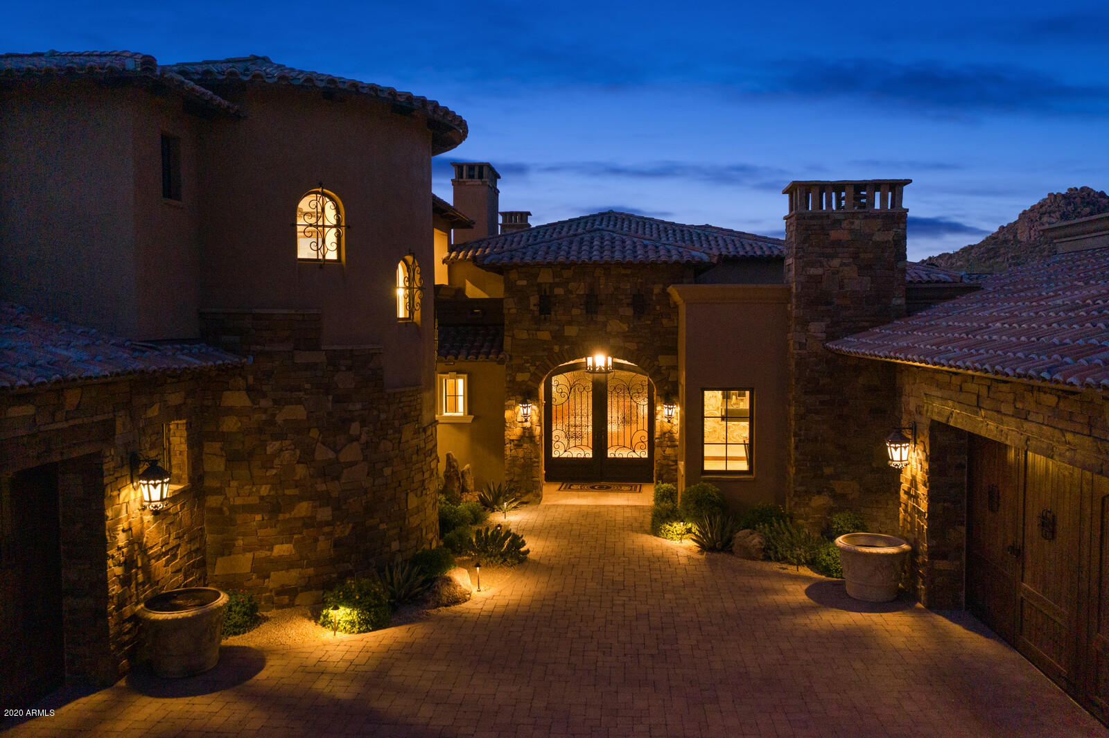 ESTANCIA - Residential