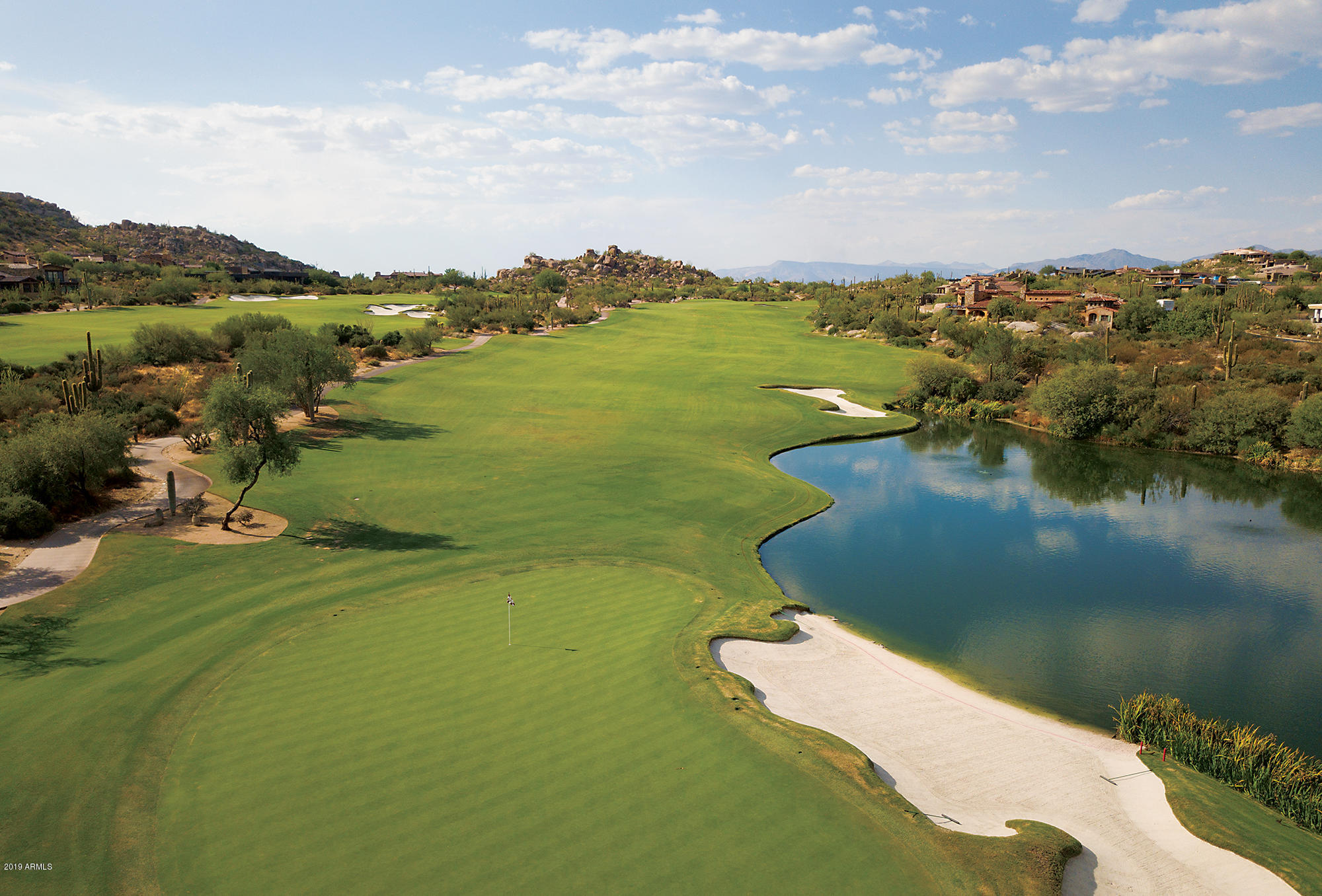 ESTANCIA - Residential