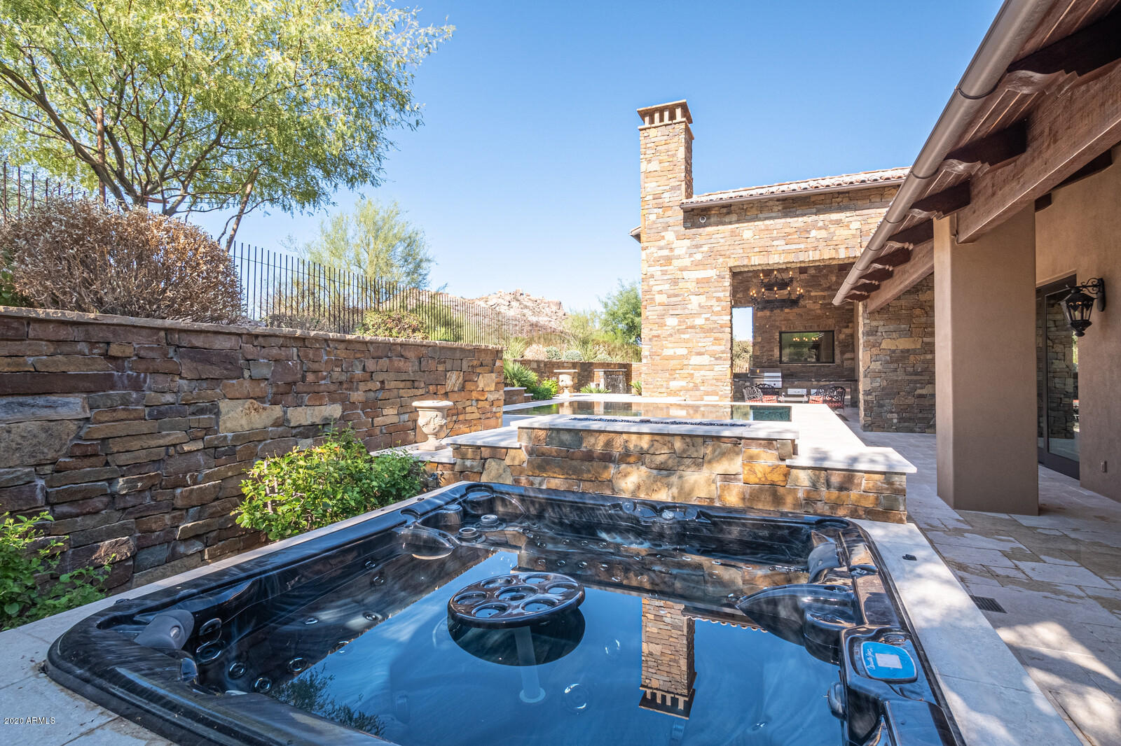 ESTANCIA - Residential