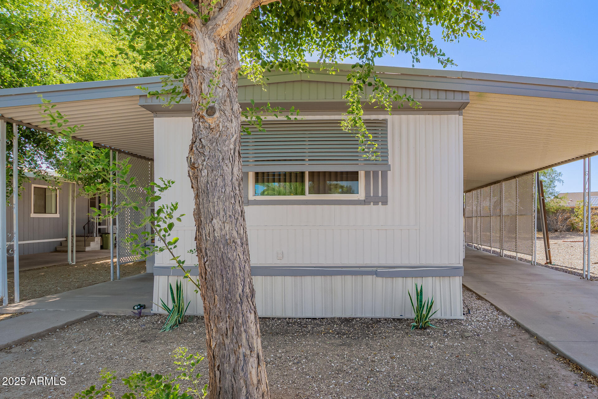 Jadestone On Olive - Residential