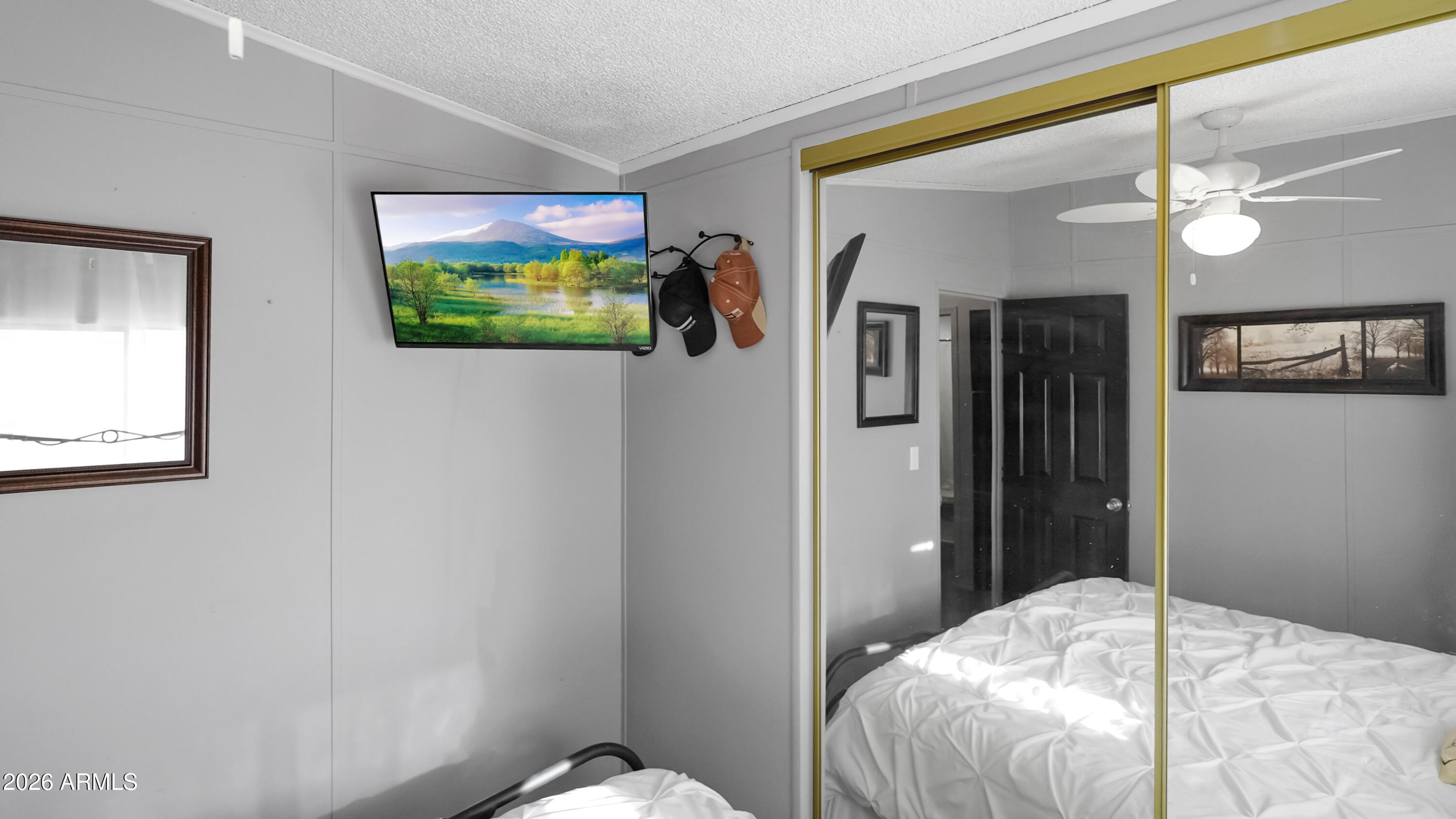 WHISPERING RANCH UNIT 3 BLK 4 - Residential