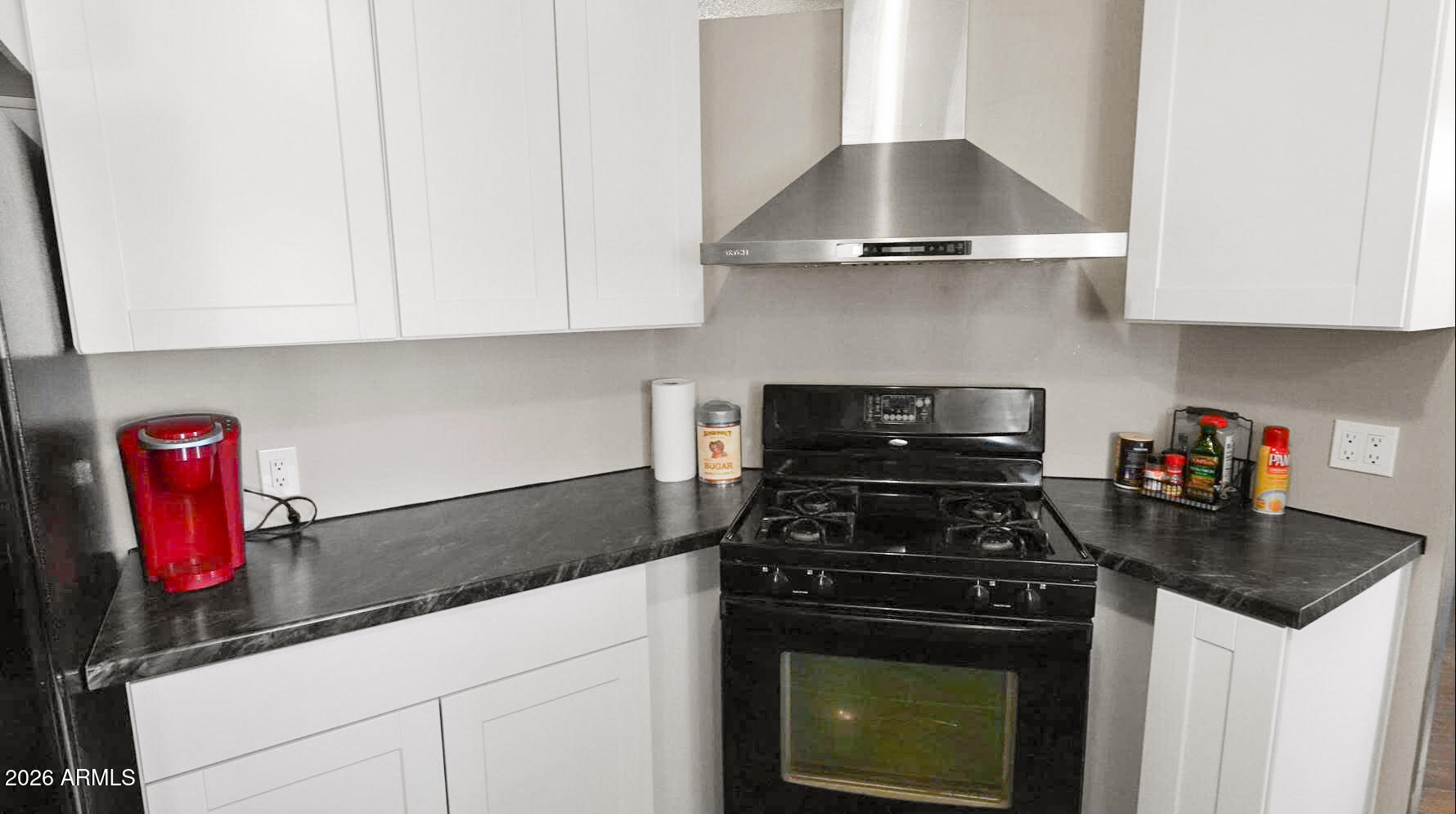 WHISPERING RANCH UNIT 3 BLK 4 - Residential