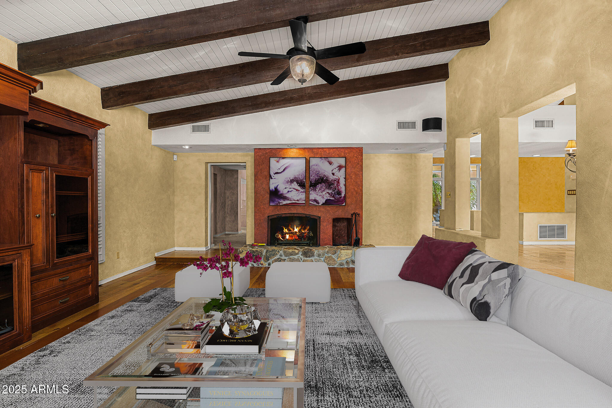CAMELBACK MANOR - Residential
