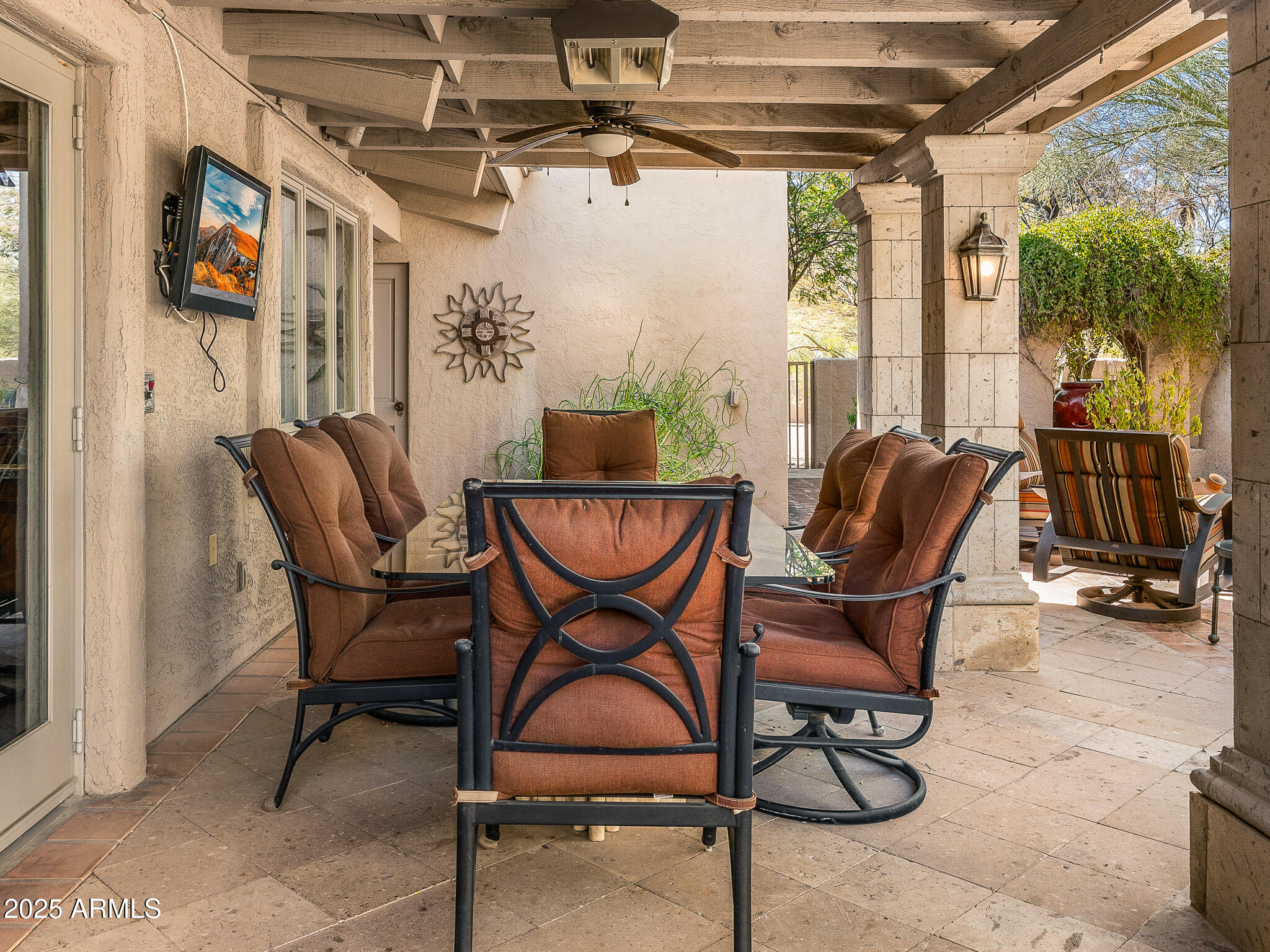 CAMELBACK MANOR - Residential