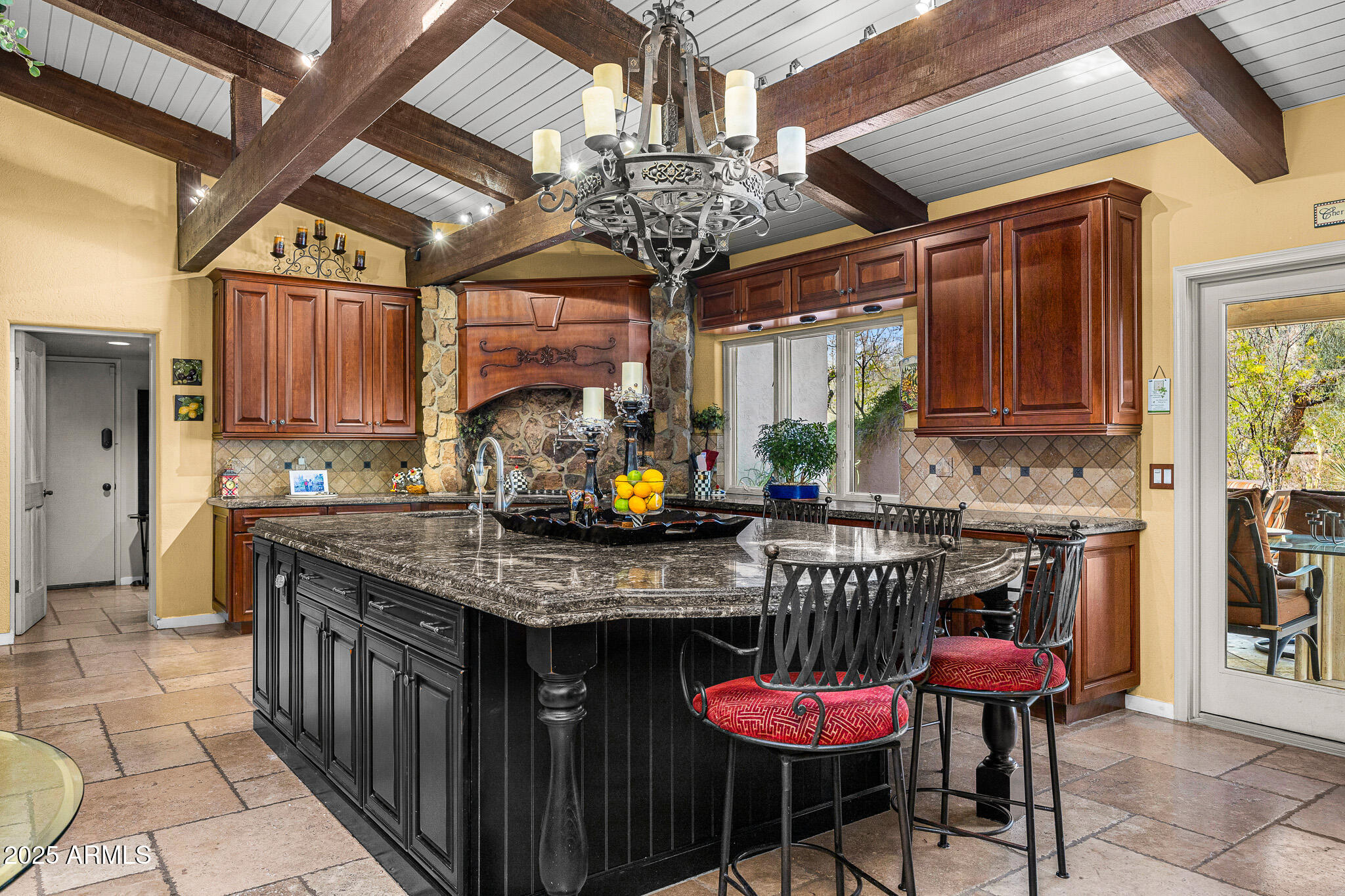 CAMELBACK MANOR - Residential