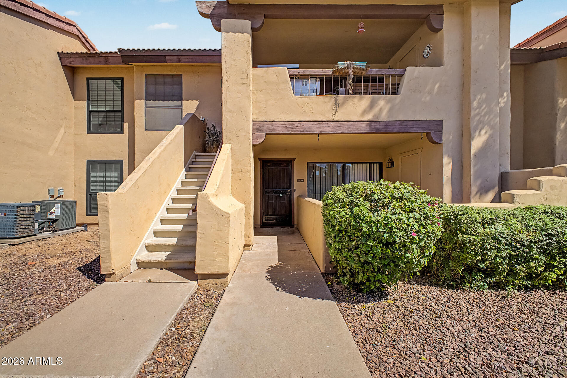 Modern 1 bedroom,1 bathroom townhome in central Chandler. Very neutral tile throughout with freshly painted walls. Stainless appliances with brand new dishwasher. New updated ceiling fans. Covered patio North facing with one covered parking spot. Community has tennis,pool ,heated spa and much more.