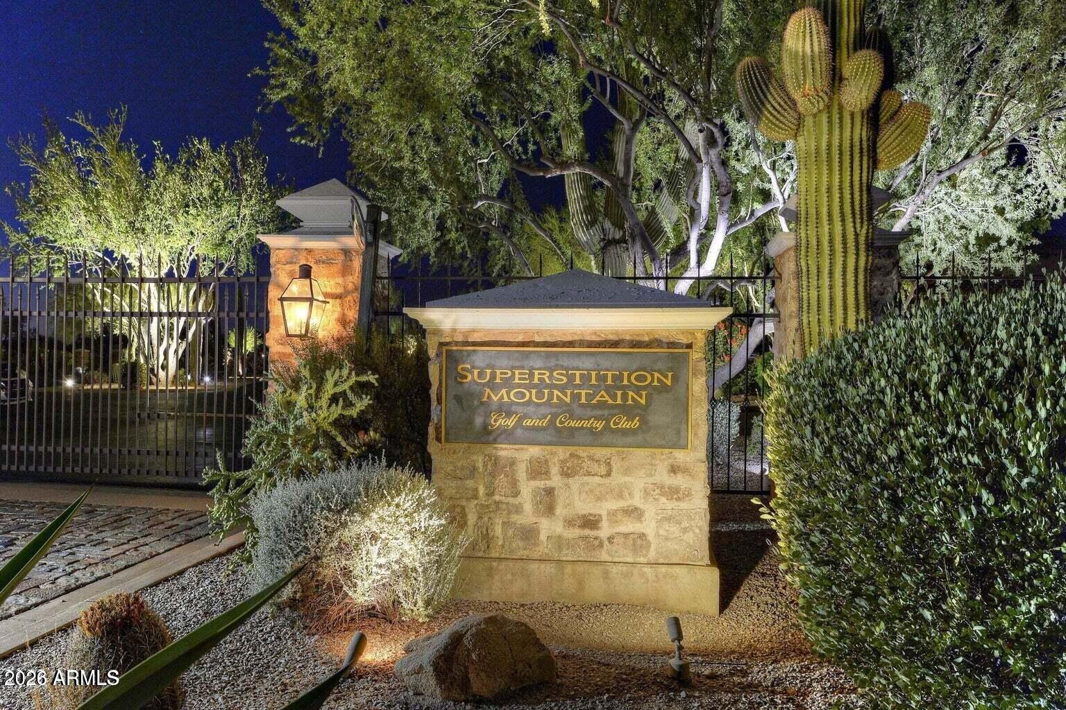 SYCAMORE VILLAGE AT SUPERSTITION FOOTHILLS - Residential