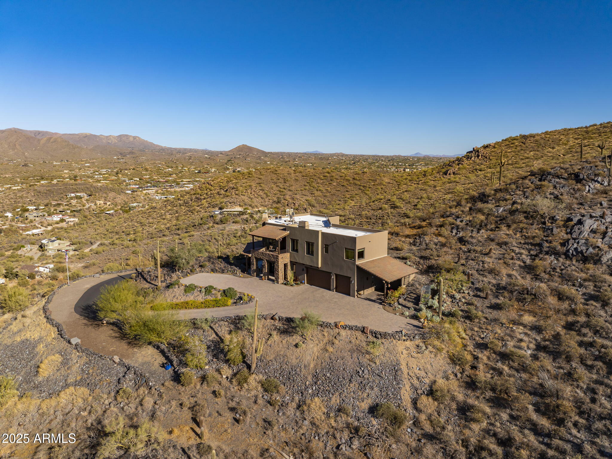 Black Mountain Ridgeline-Endless Sunrise/Sunset Views high above Cave Creek! - Residential