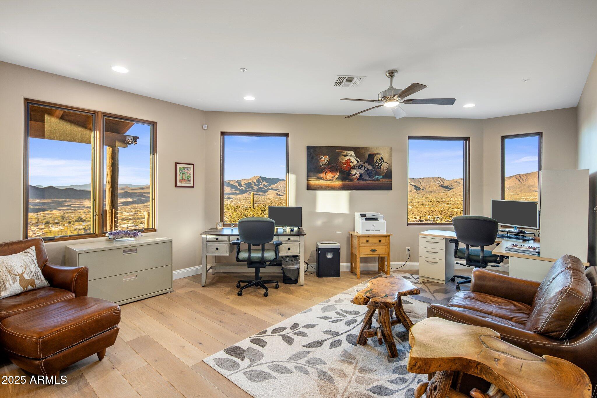 Black Mountain Ridgeline-Endless Sunrise/Sunset Views high above Cave Creek! - Residential