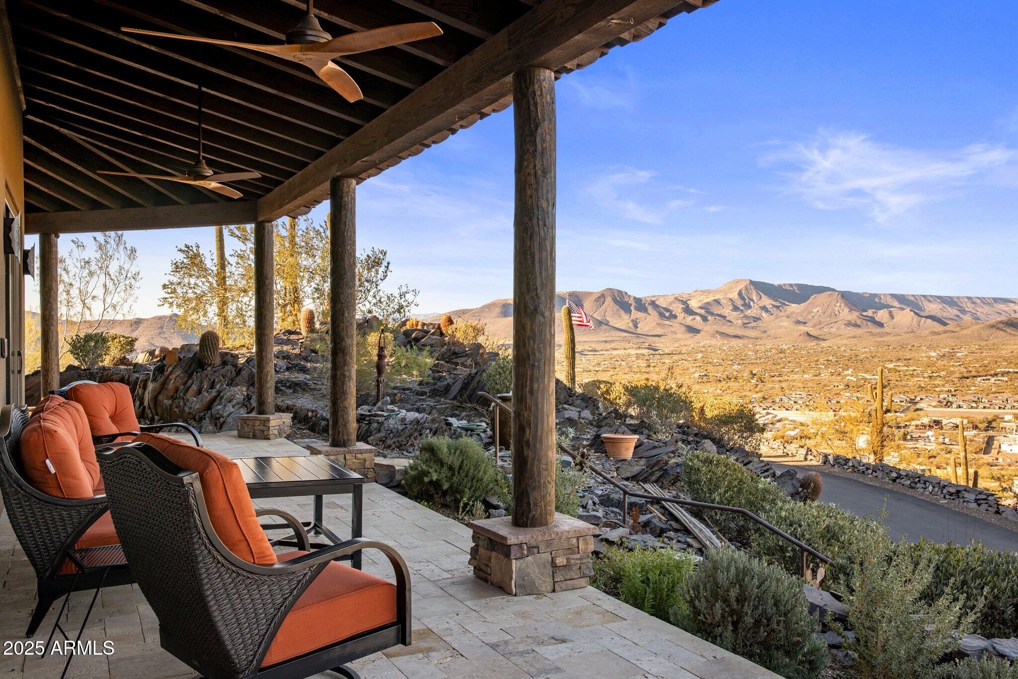 Black Mountain Ridgeline-Endless Sunrise/Sunset Views high above Cave Creek! - Residential