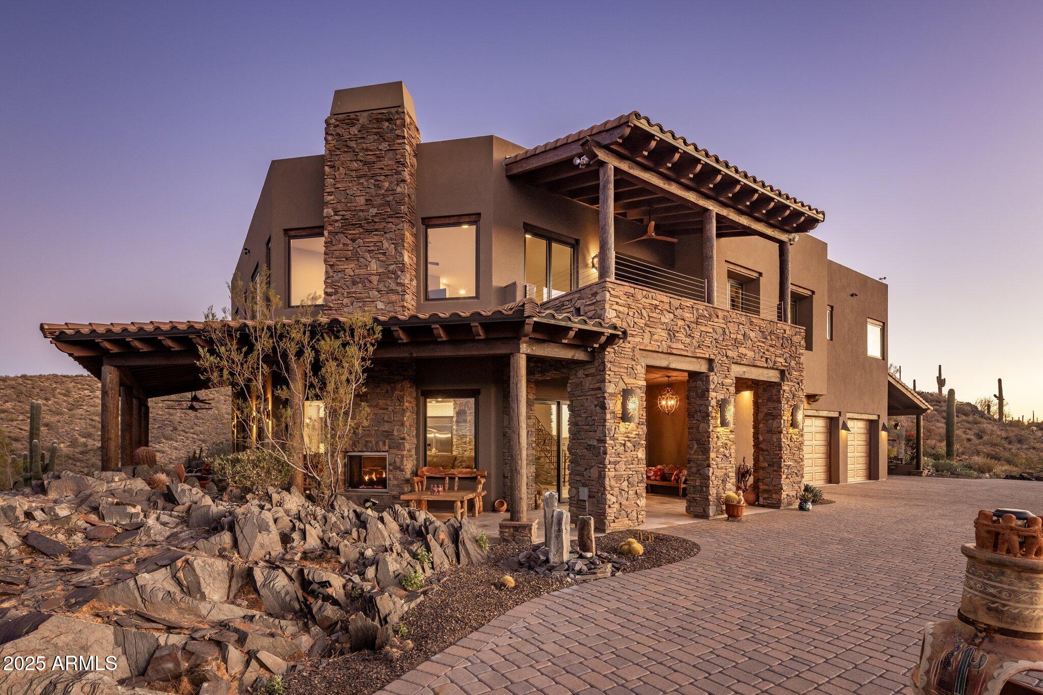 Black Mountain Ridgeline-Endless Sunrise/Sunset Views high above Cave Creek! - Residential