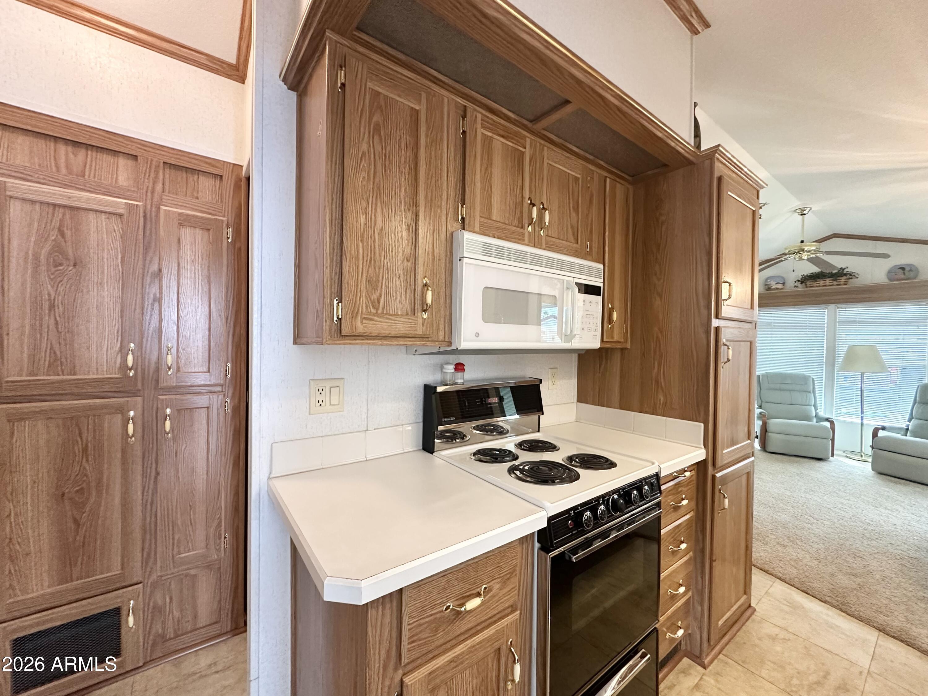GOLDEN VISTA RV RESORT - Land