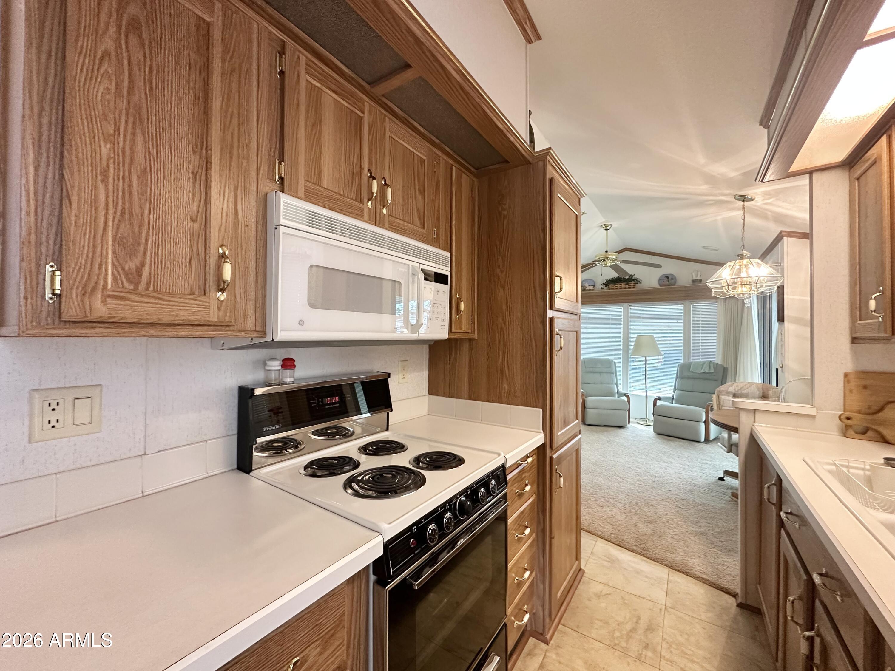 GOLDEN VISTA RV RESORT - Land