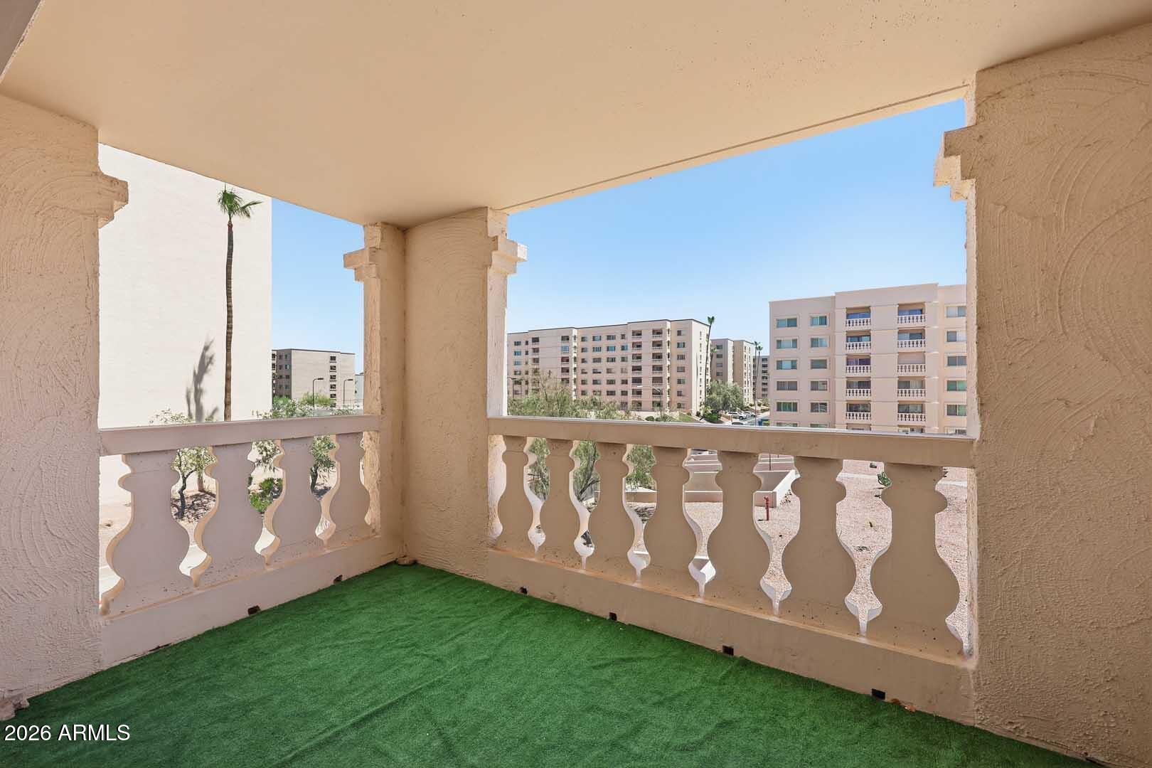 SCOTTSDALE SHADOWS 2 - Residential